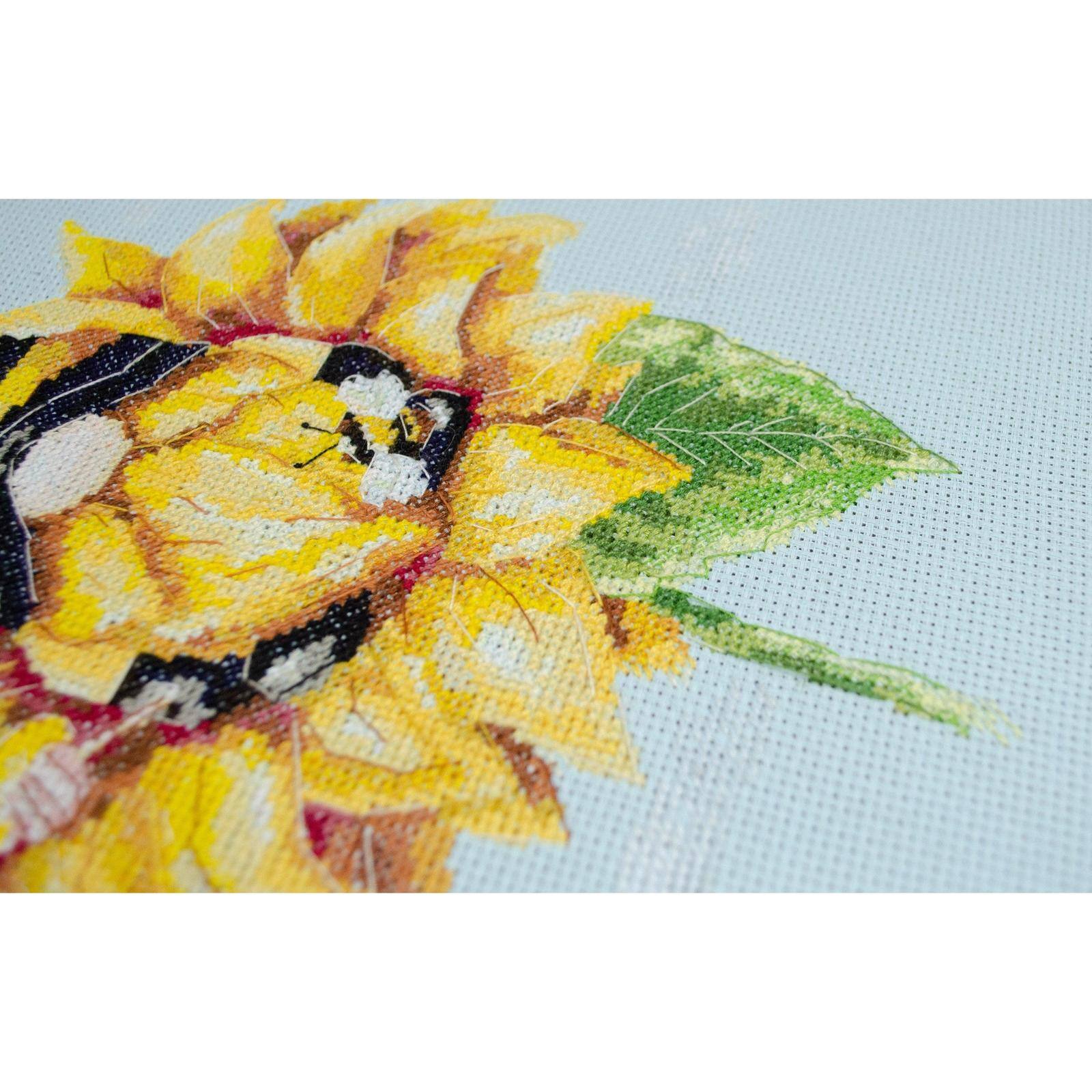 Abris Art Beekeeper Counted Cross Stitch Kit