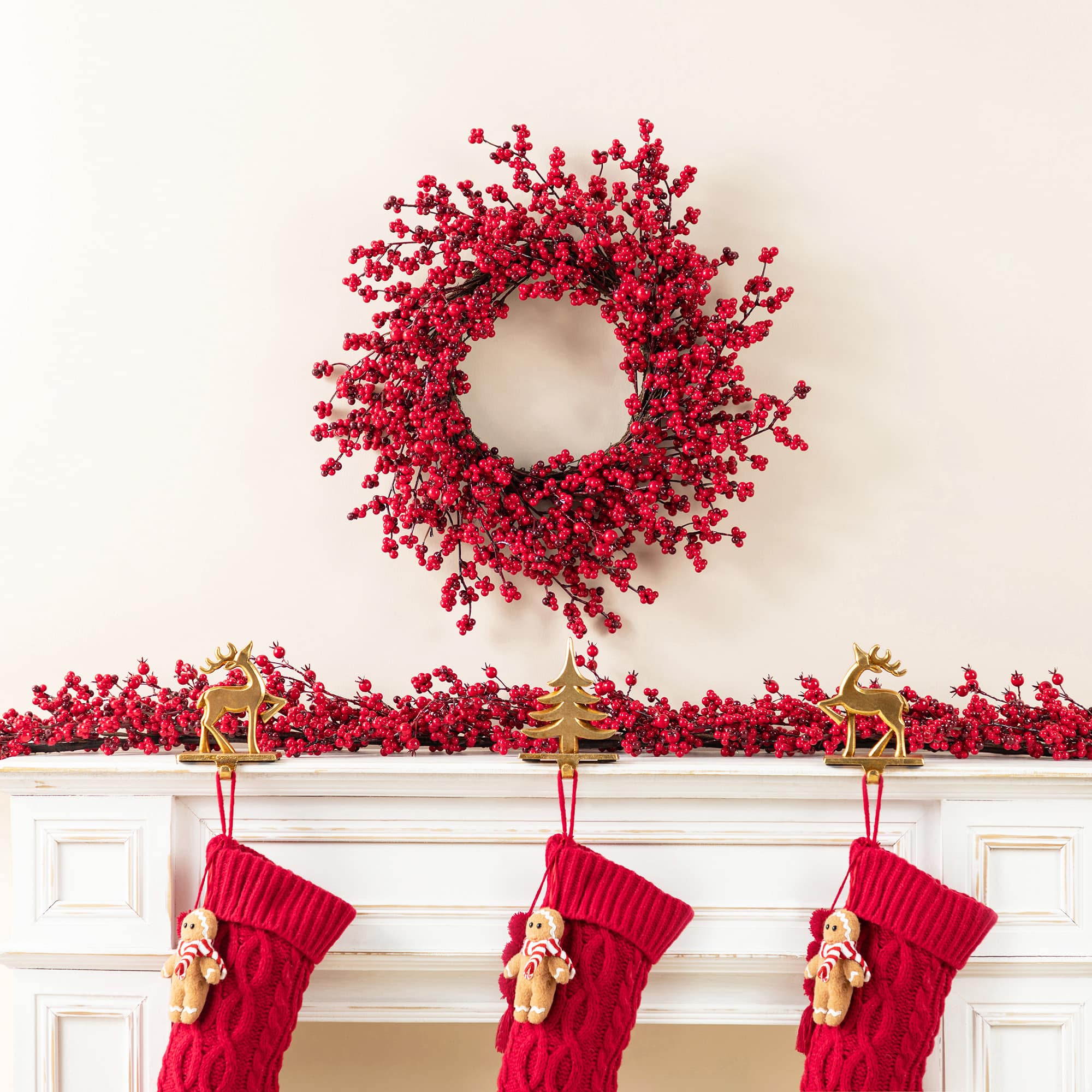 Glitzhome® 25"D Christmas Red Berries Wreath
