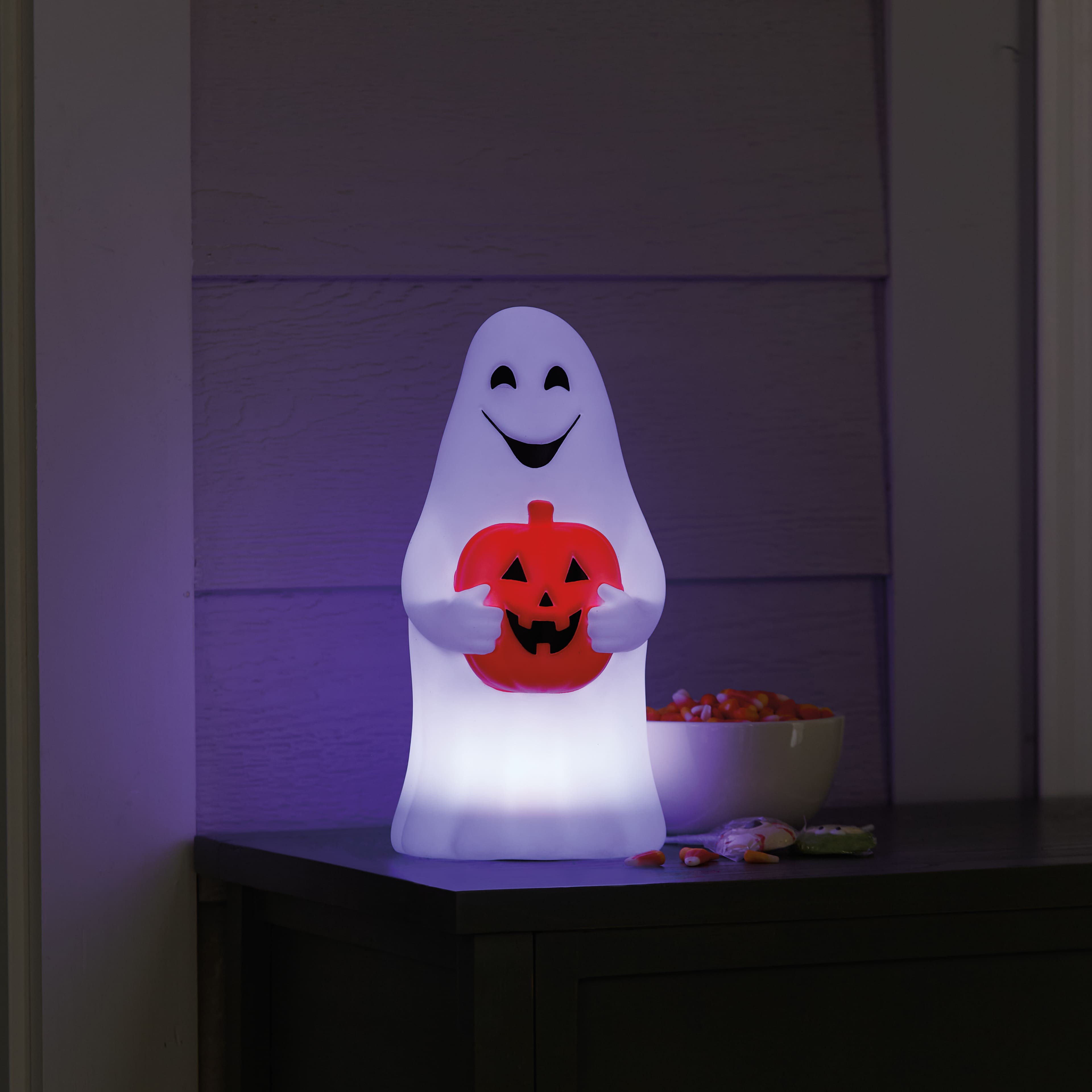 12&#x22; Light Up Ghost by Ashland&#xAE;