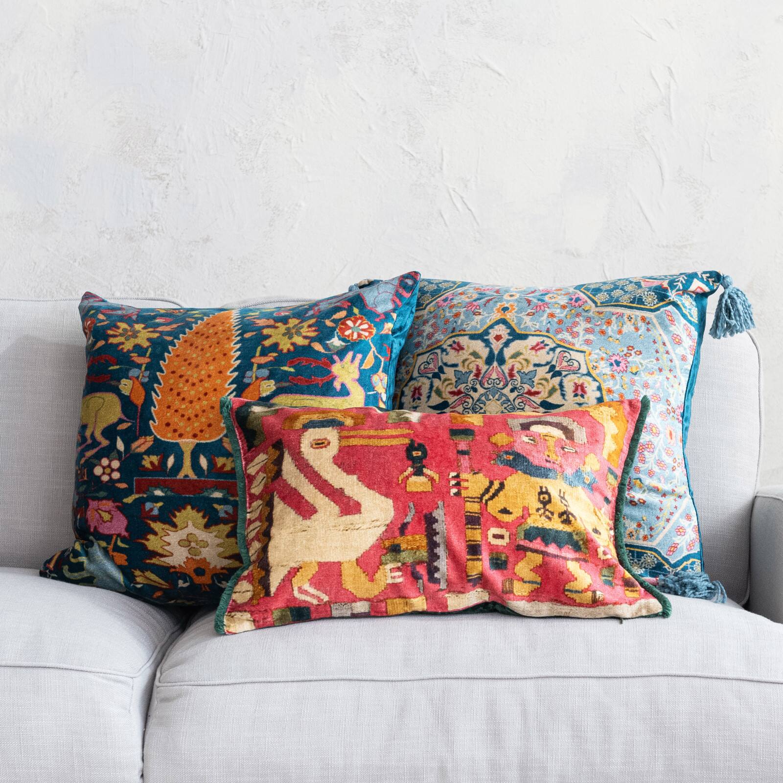 Hello Honey&#xAE; 20&#x22; x 14&#x22; Vintage Beauty Cotton Velvet Lumbar Pillow