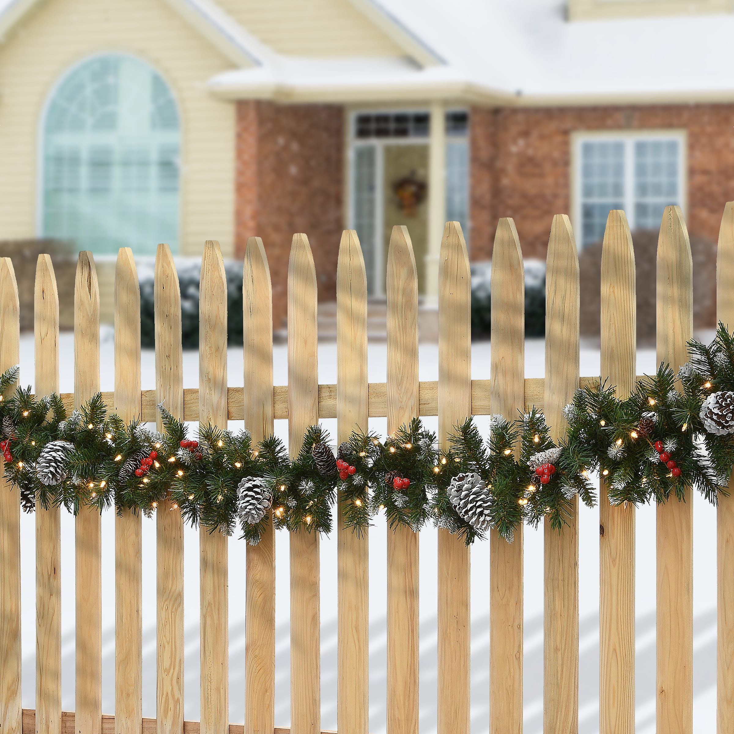 9&#x27; x 10&#x22; Pre-lit Frosted Berry Artificial Christmas Garland with 100 Clear Lights