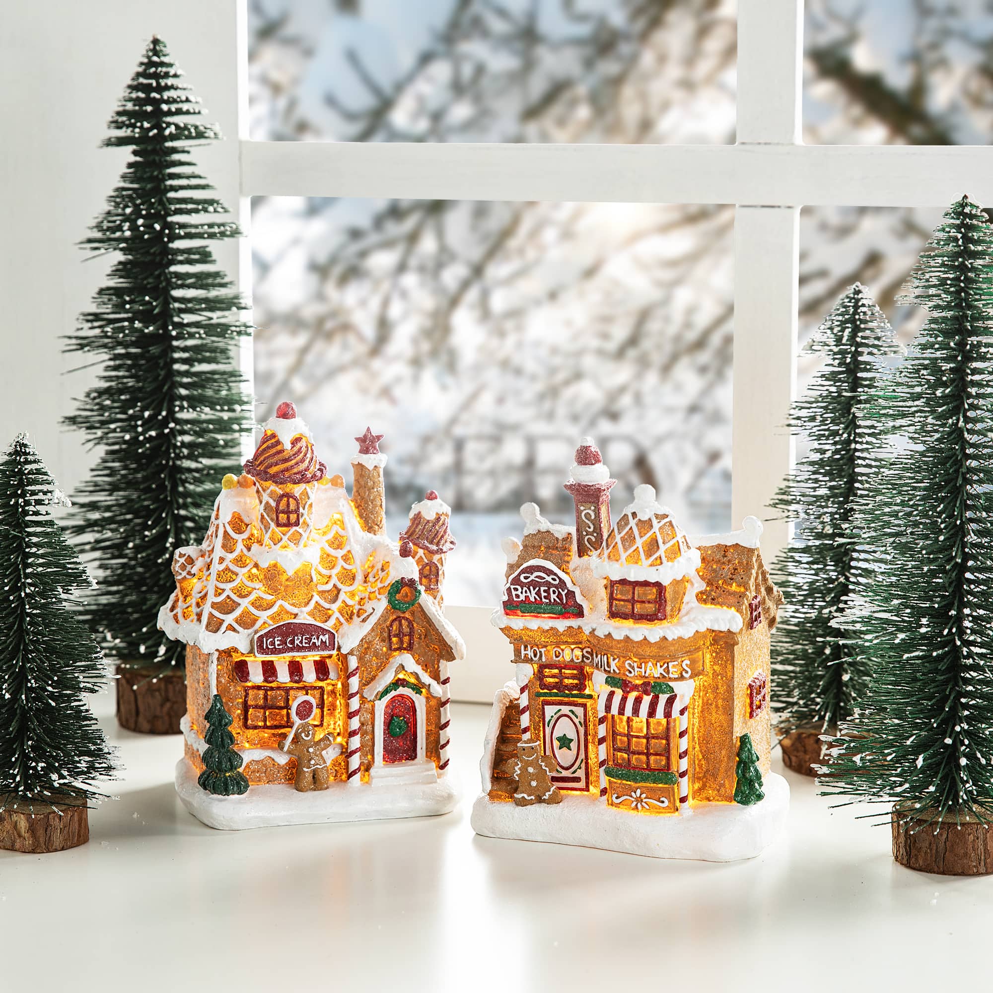 Glitzhome&#xAE; Light-Up Christmas Gingerbread House Table D&#xE9;cor Set