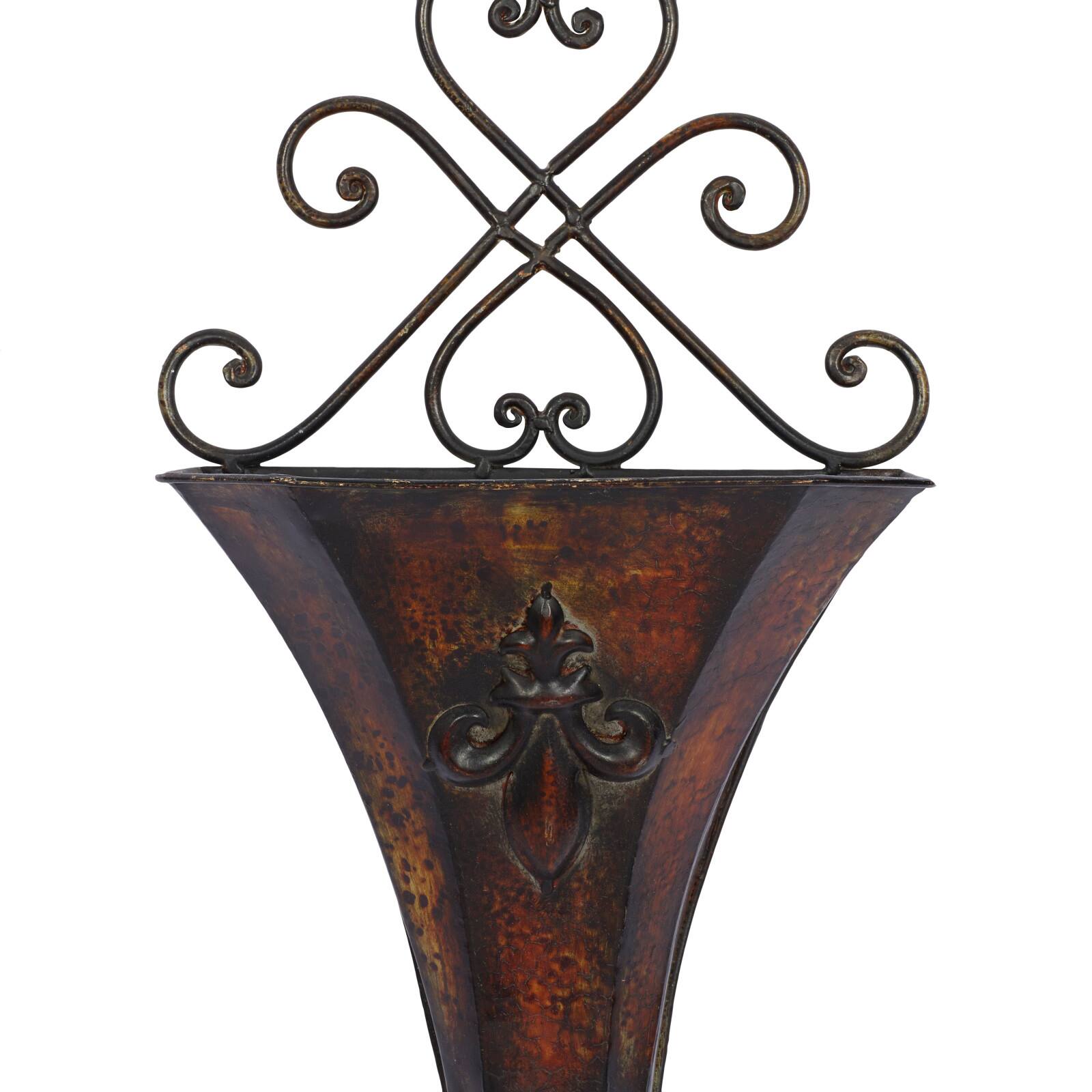 Brown Metal Traditional Planter Set