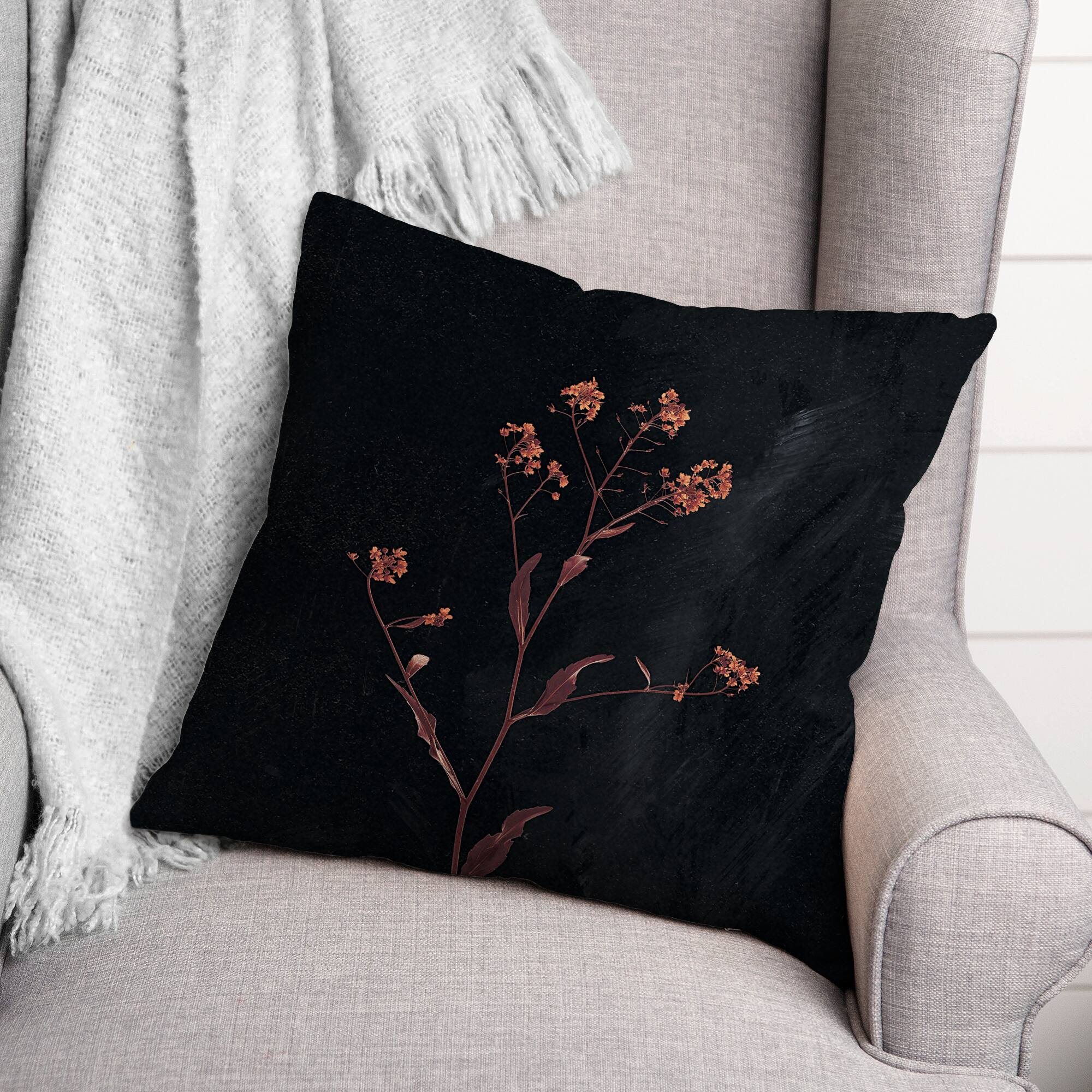 Spicy Botanical 18" x 18" Indoor/Outdoor Pillow