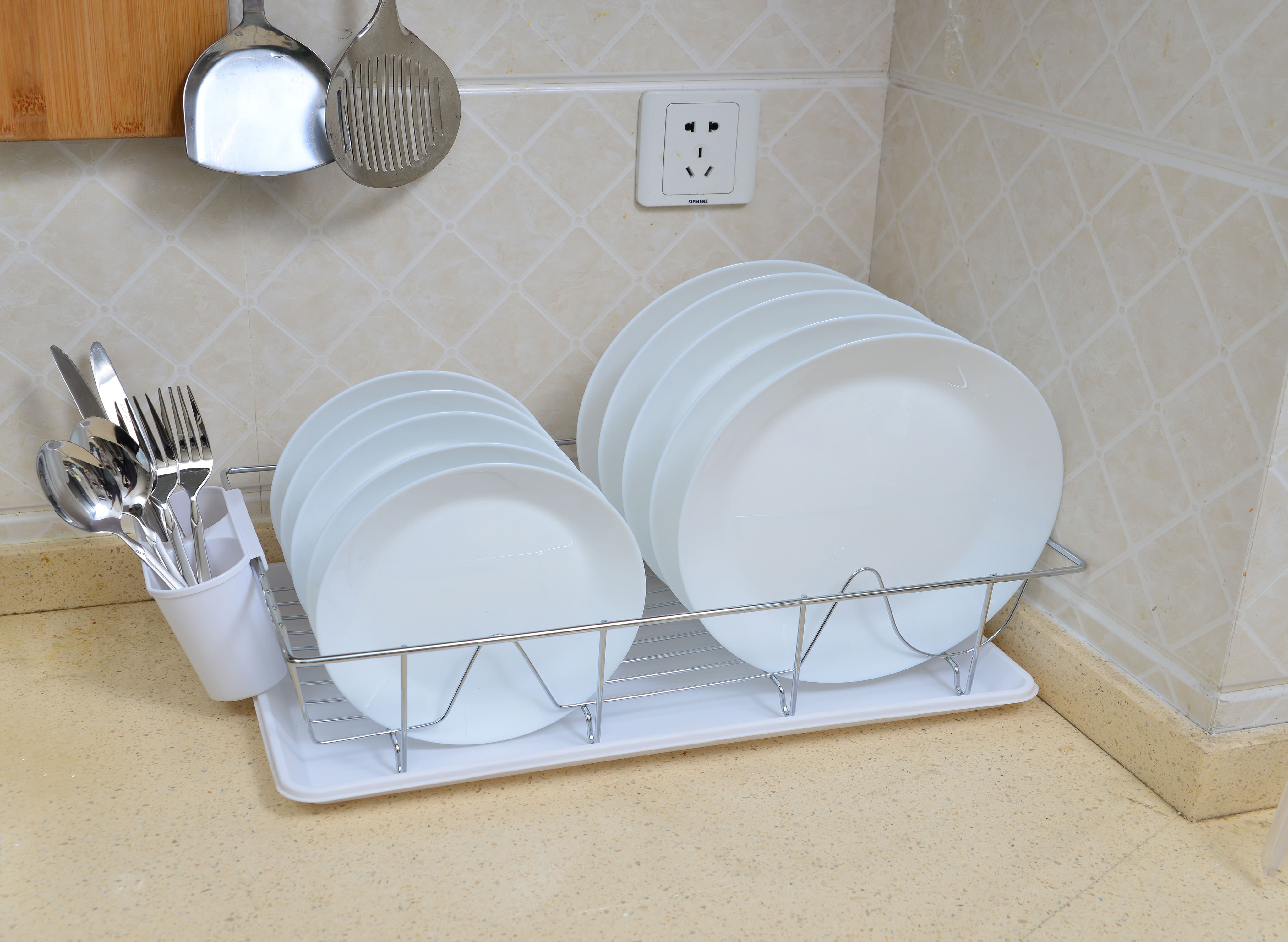 Kitchen Details White 3-Piece Chrome Dish Rack with Tray