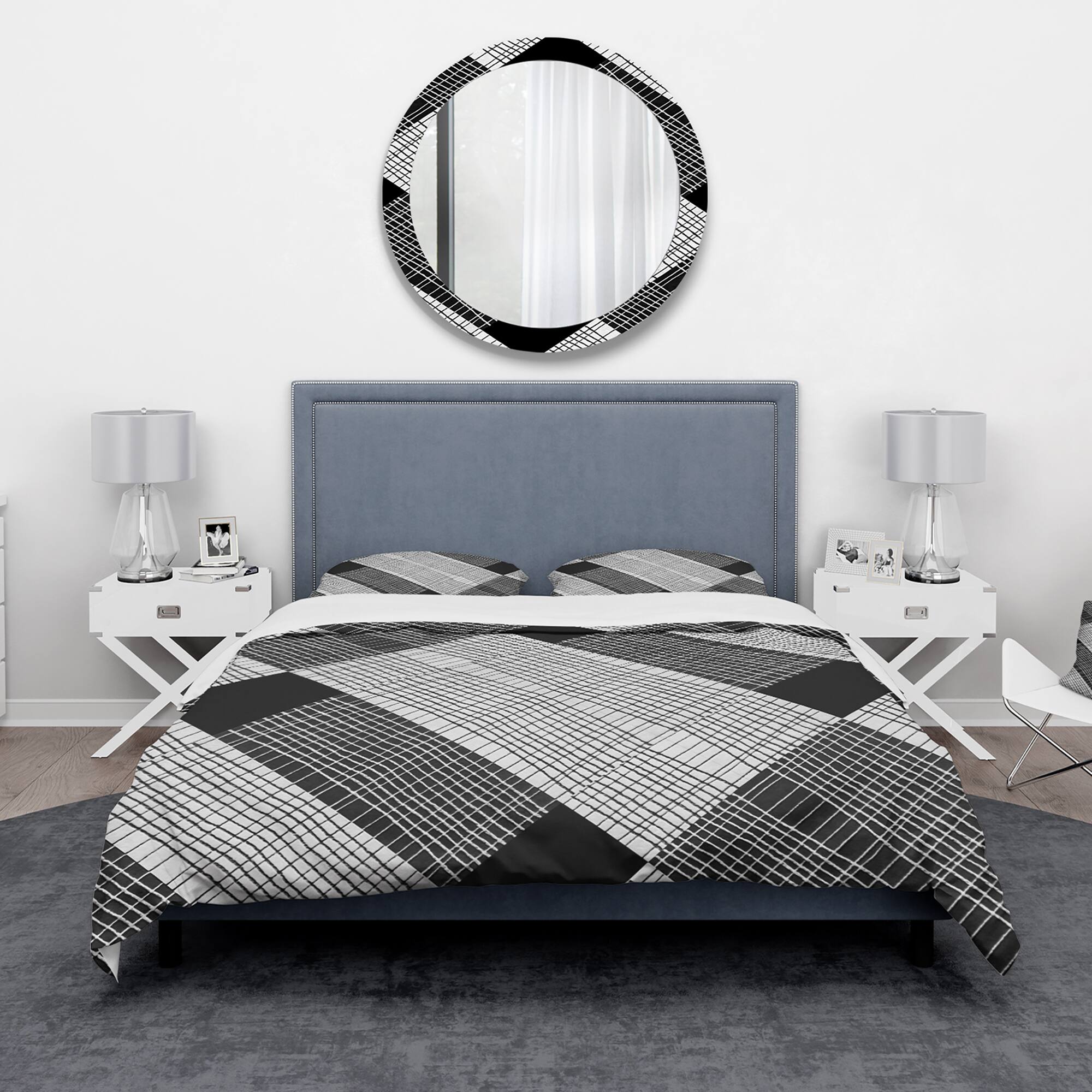 Designart &#x27;Black and White Check Stipes Pattern&#x27; Modern &#x26; Contemporary Bedding Set - Duvet Cover &#x26; Shams