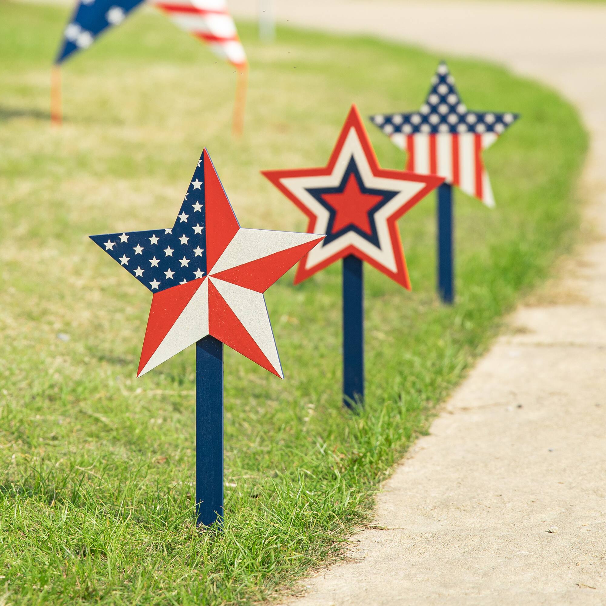 Glitzhome® Wood Patriotic Star Yard Stakes, 3ct.