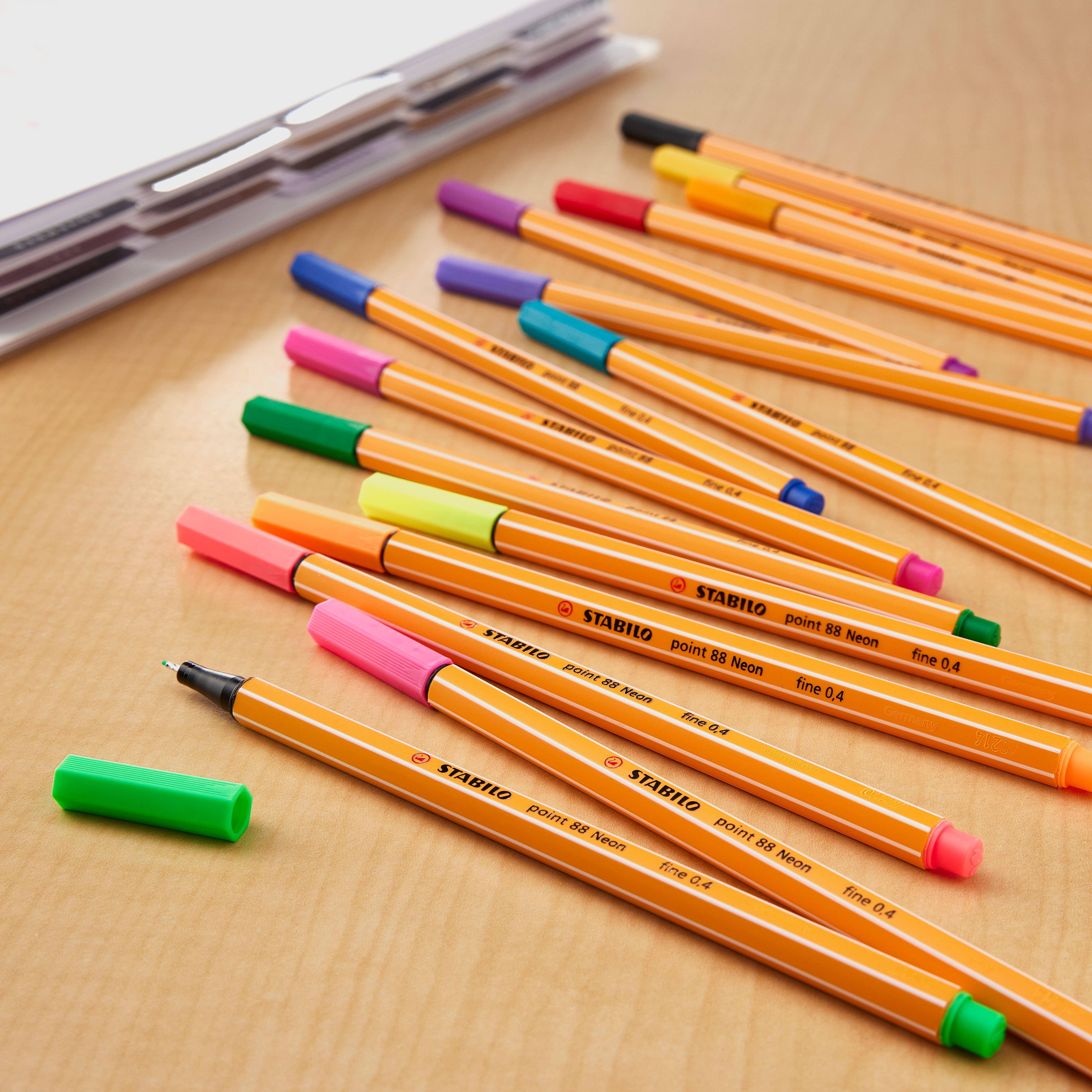 Stabilo Point 88 Fineliner Pens, 0.4 mm - 20-Color Plastic Case Set, 1  Count (Pack of 1)