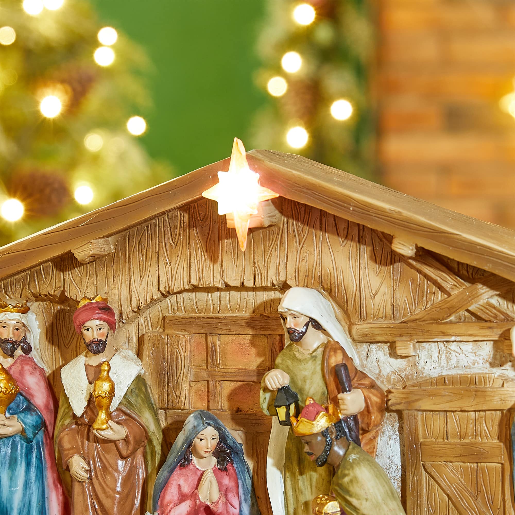 Glitzhome&#xAE; 9&#x22; Nativity D&#xE9;cor