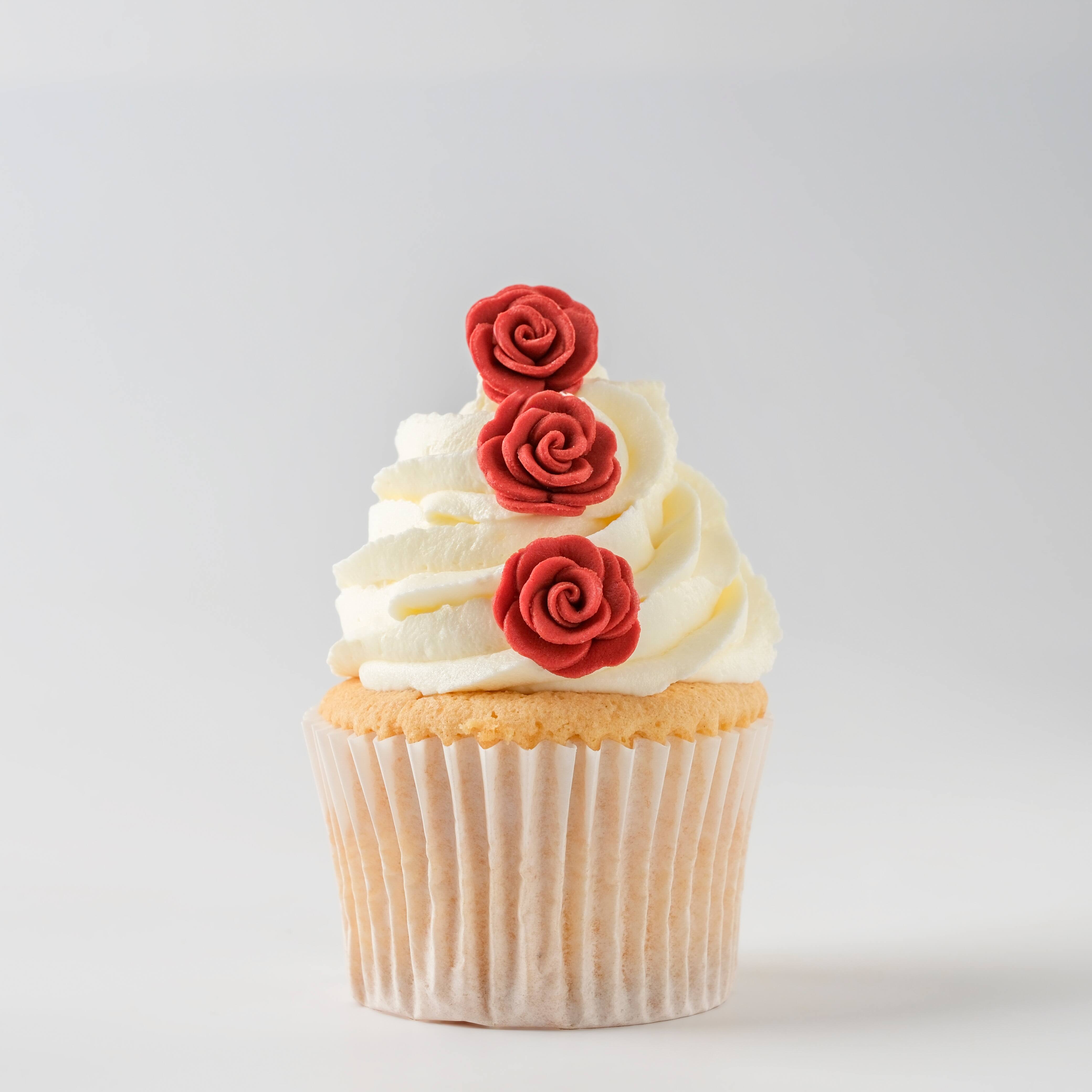 PME Cake Sweet Street&#xAE; Rose Icing Decorations, 12ct.