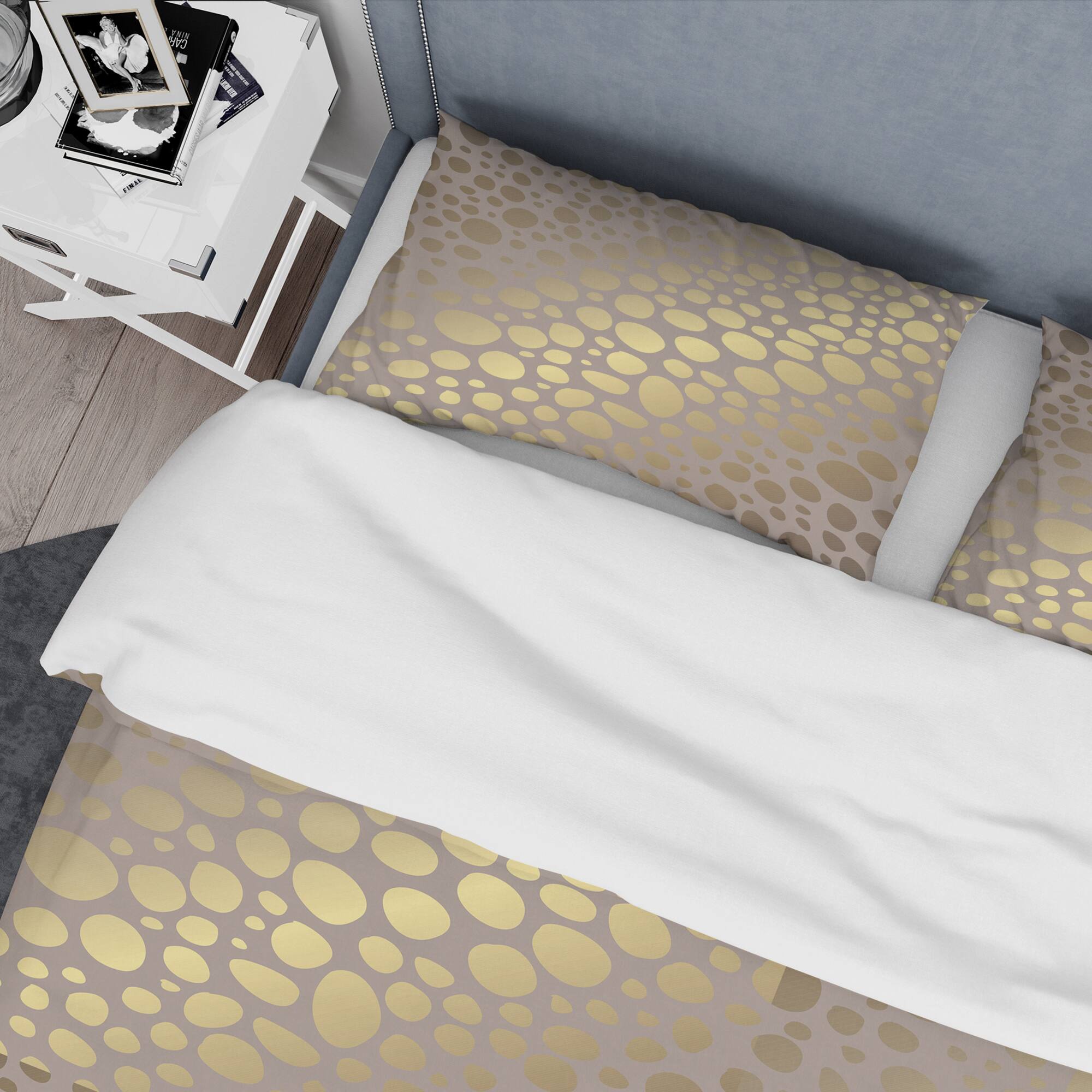 Designart &#x27;Golden Marble Design III&#x27; Mid-Century Duvet Cover Set