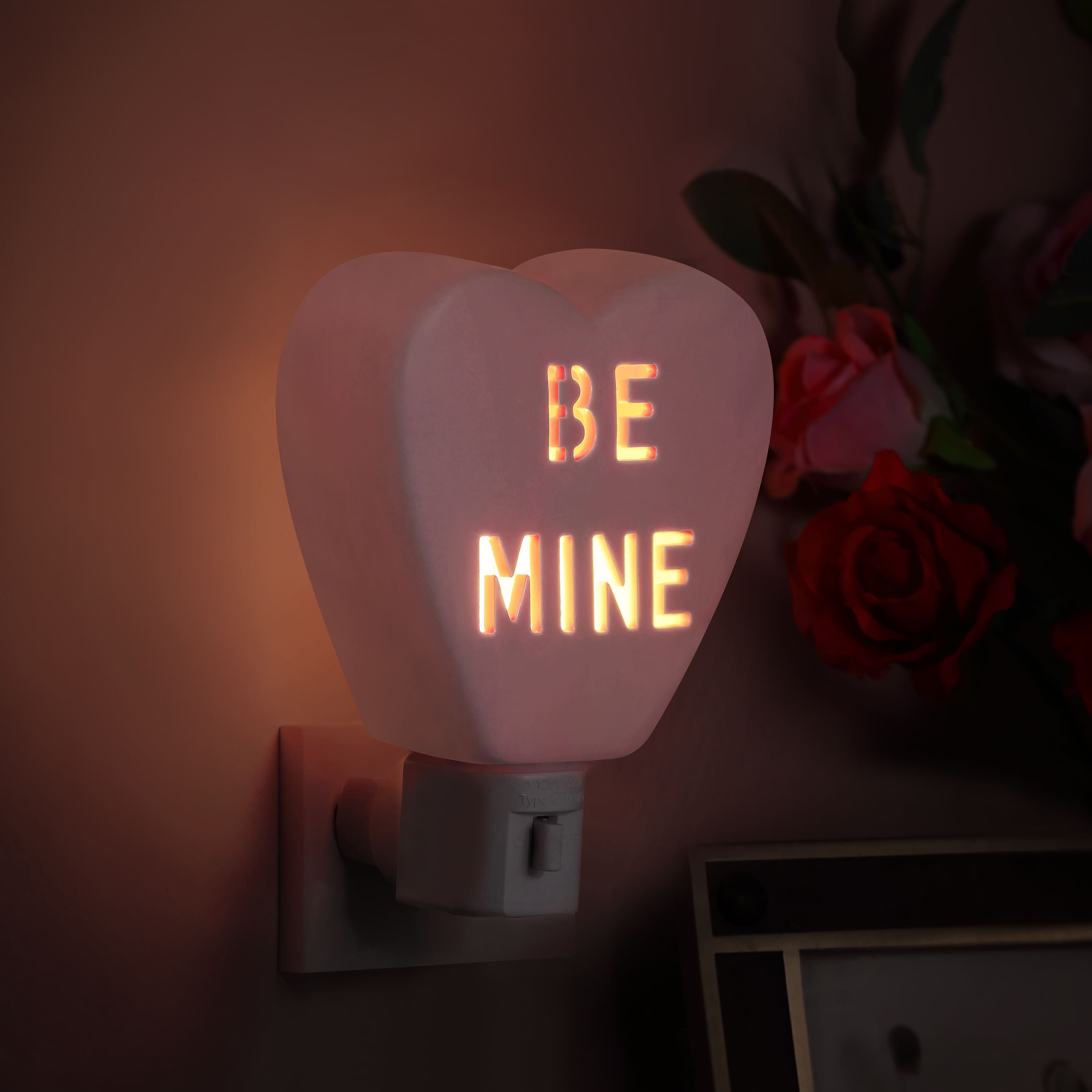 Miss Valentine  Pink Ceramic Candy Heart Be Mine Nightlight