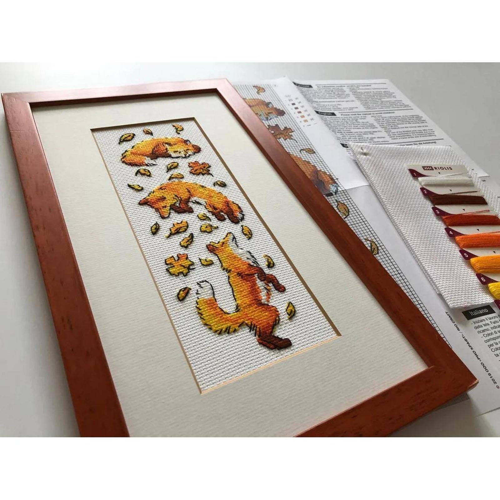 RIOLIS Counted Cross Stitch Kit Foxes in Leaves