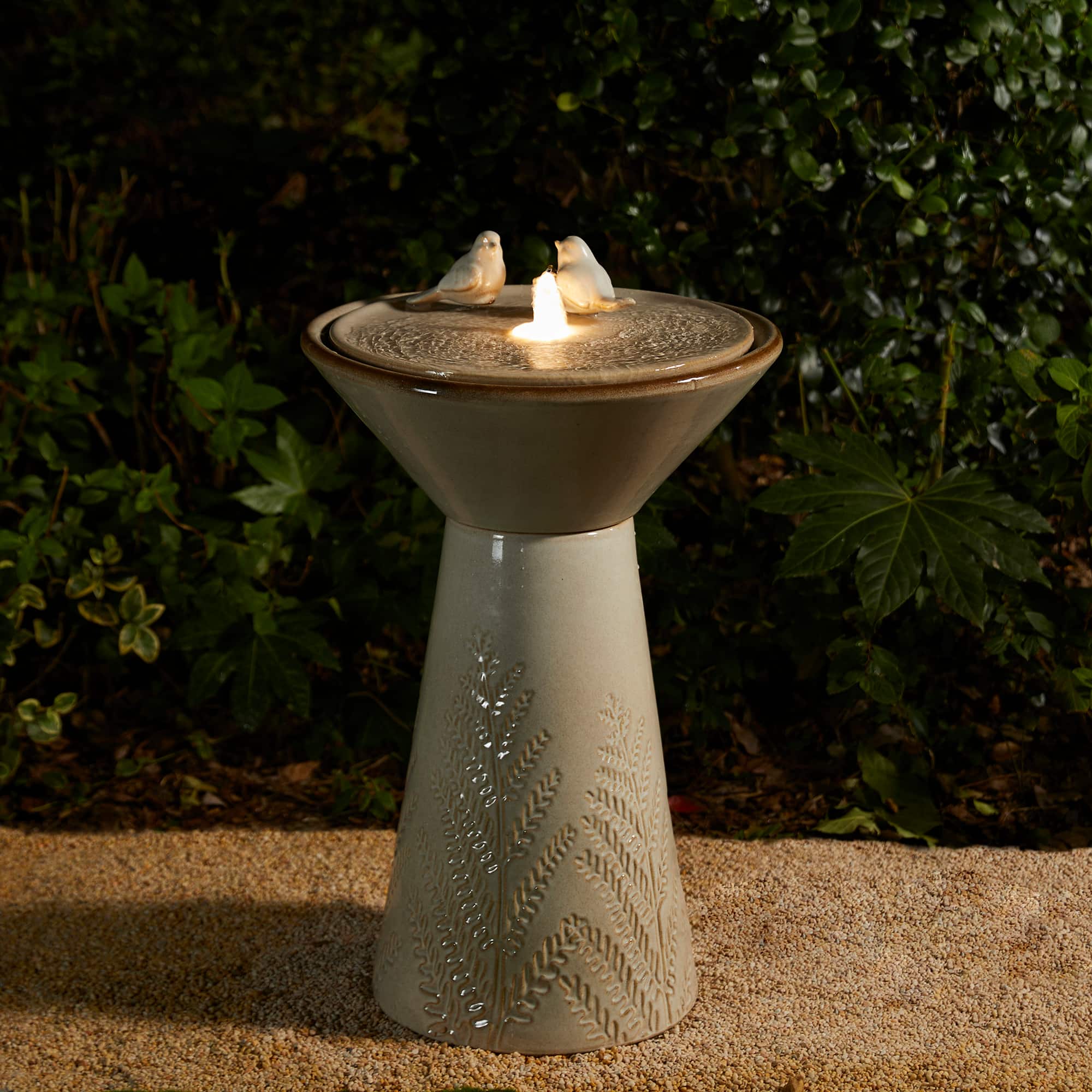 Glitzhome&#xAE; 27.5&#x22; LED Bird Pedestal Ceramic Fountain