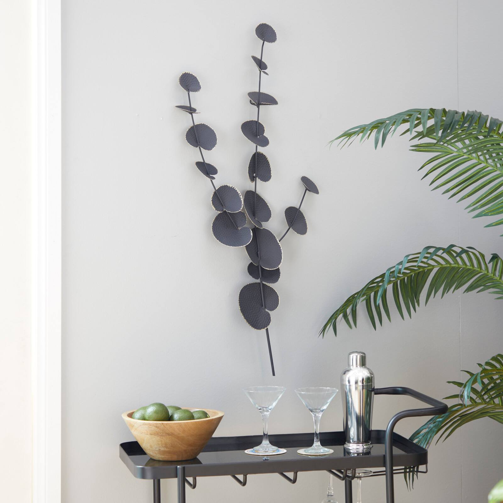 36&#x22; Black Metal Contemporary Wall D&#xE9;cor