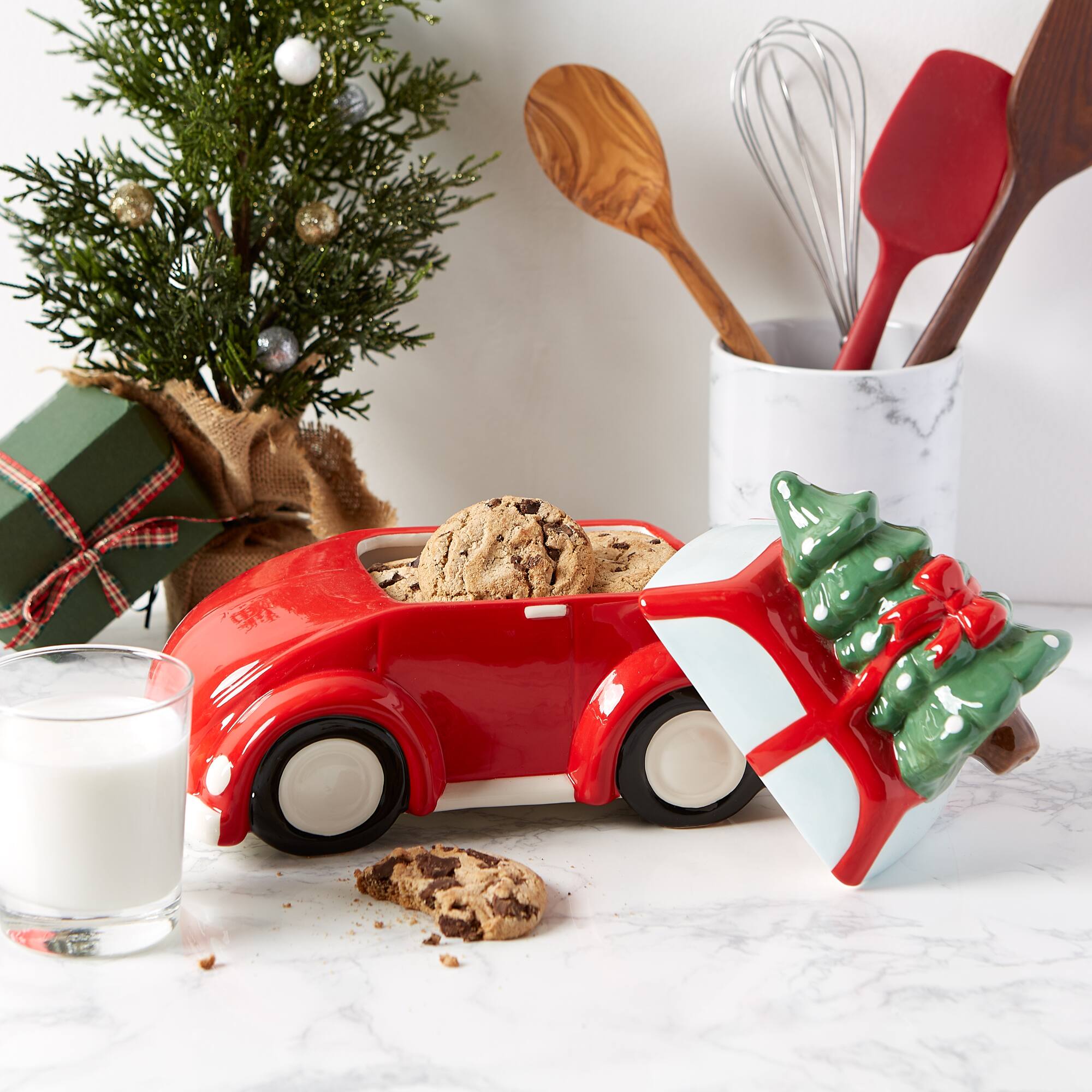 DII&#xAE; Christmas Car Cookie Jar