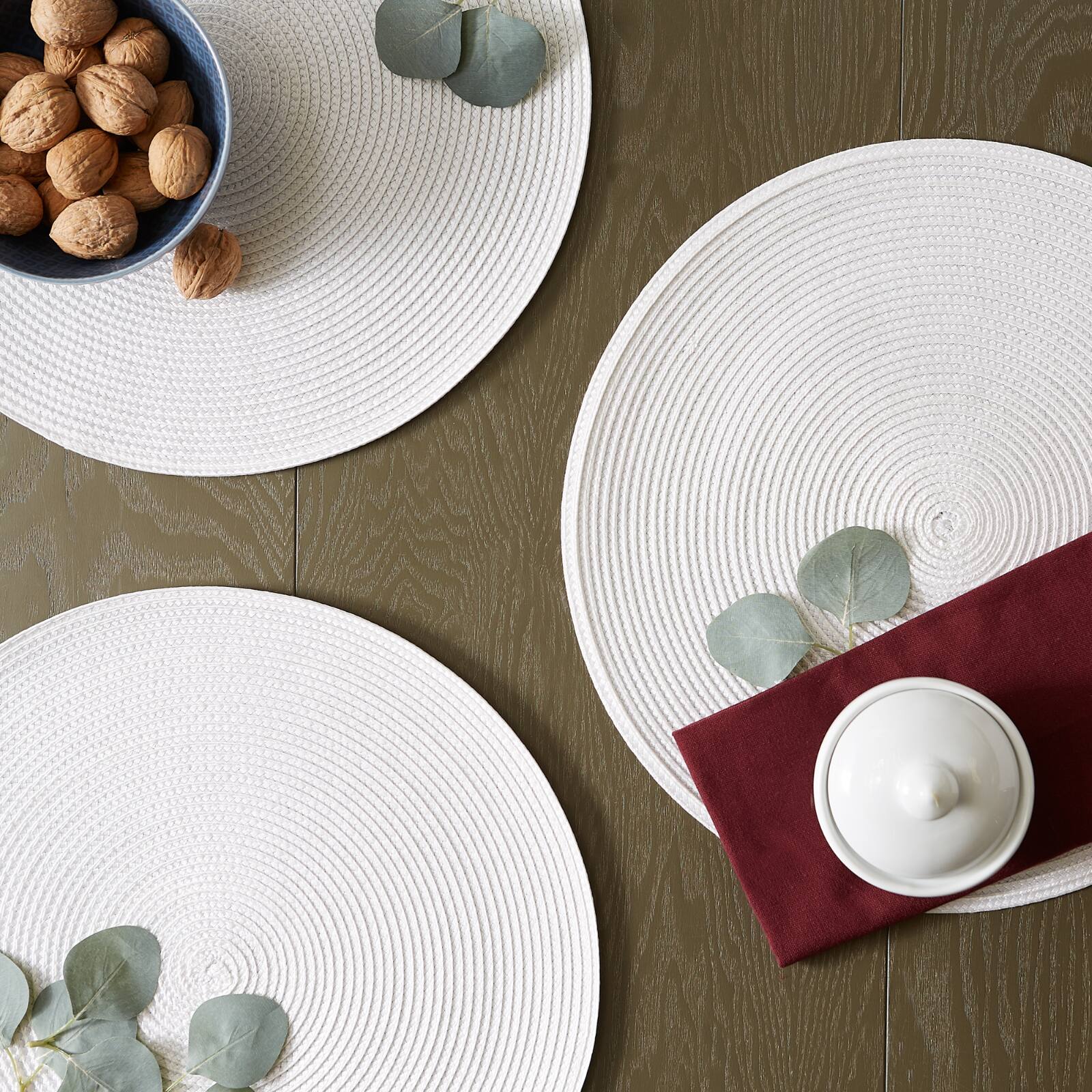 DII&#xAE; Round Plastic Woven Placemats, 6ct.