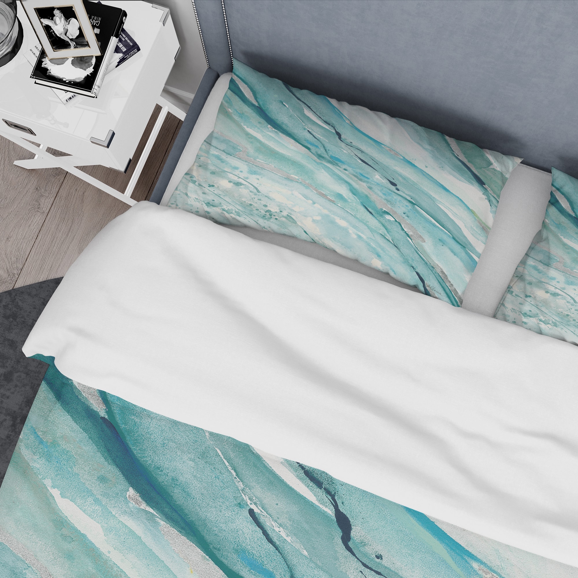 Designart &#x27;Silver Springs I Blue Green&#x27; Farmhouse Bedding Set - Duvet Cover &#x26; Shams
