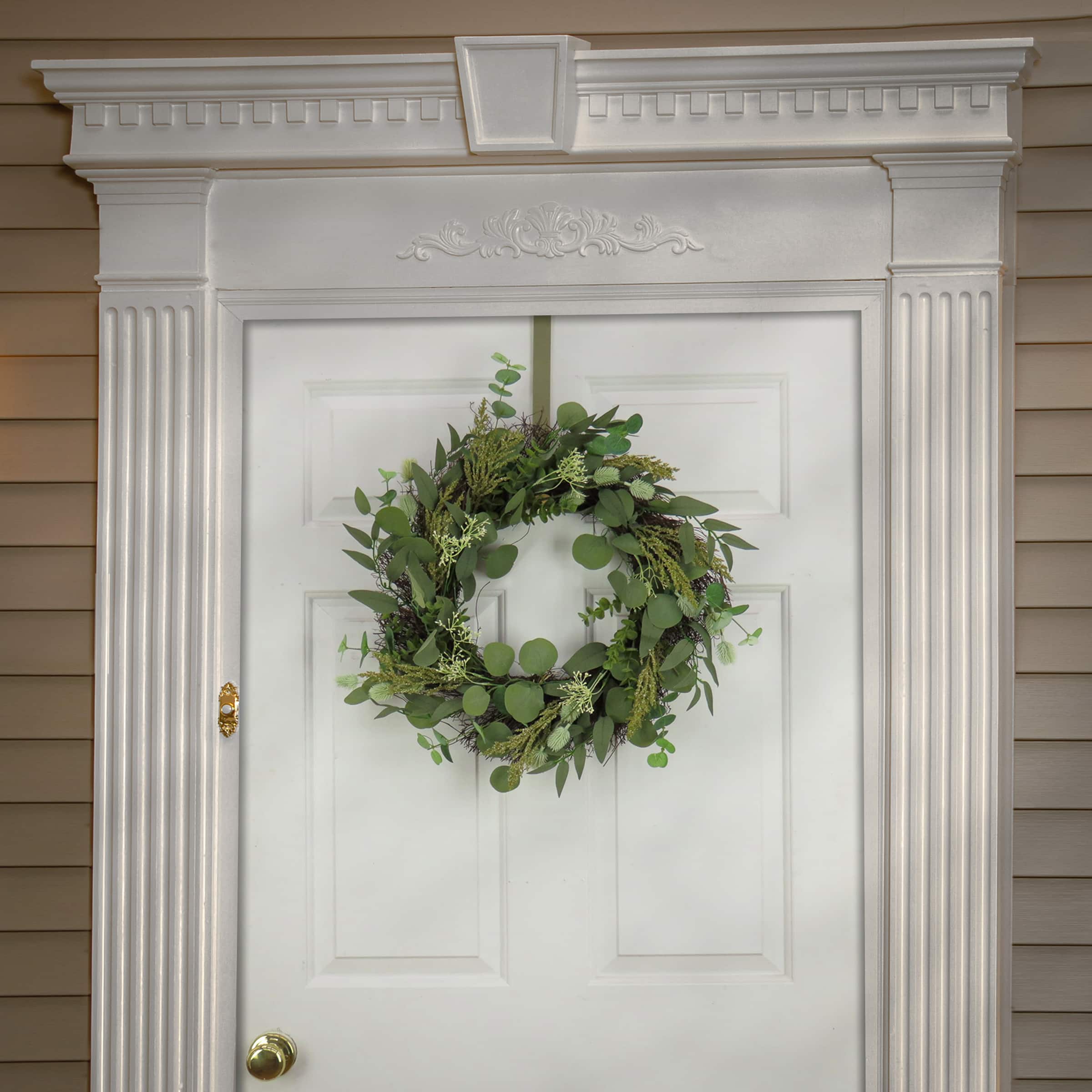 22" Eucalyptus & Baby’s Breath Spring Wreath