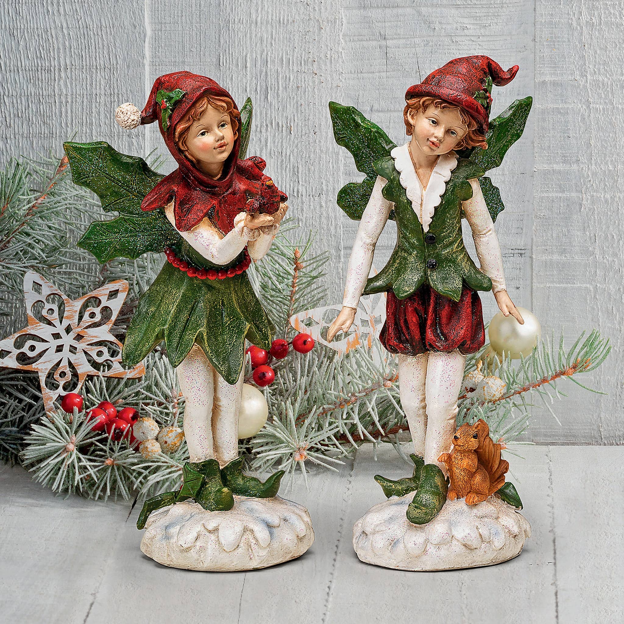 Design Toscano Santa&#x27;s Victorian Holly Christmas Elves Statue Set
