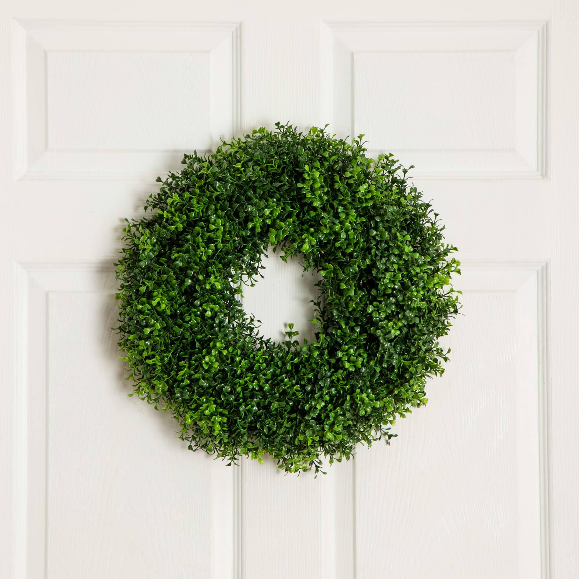 18in. Pre-Lit Artificial Boxwood Wreath with 25 Warm White LED Lights