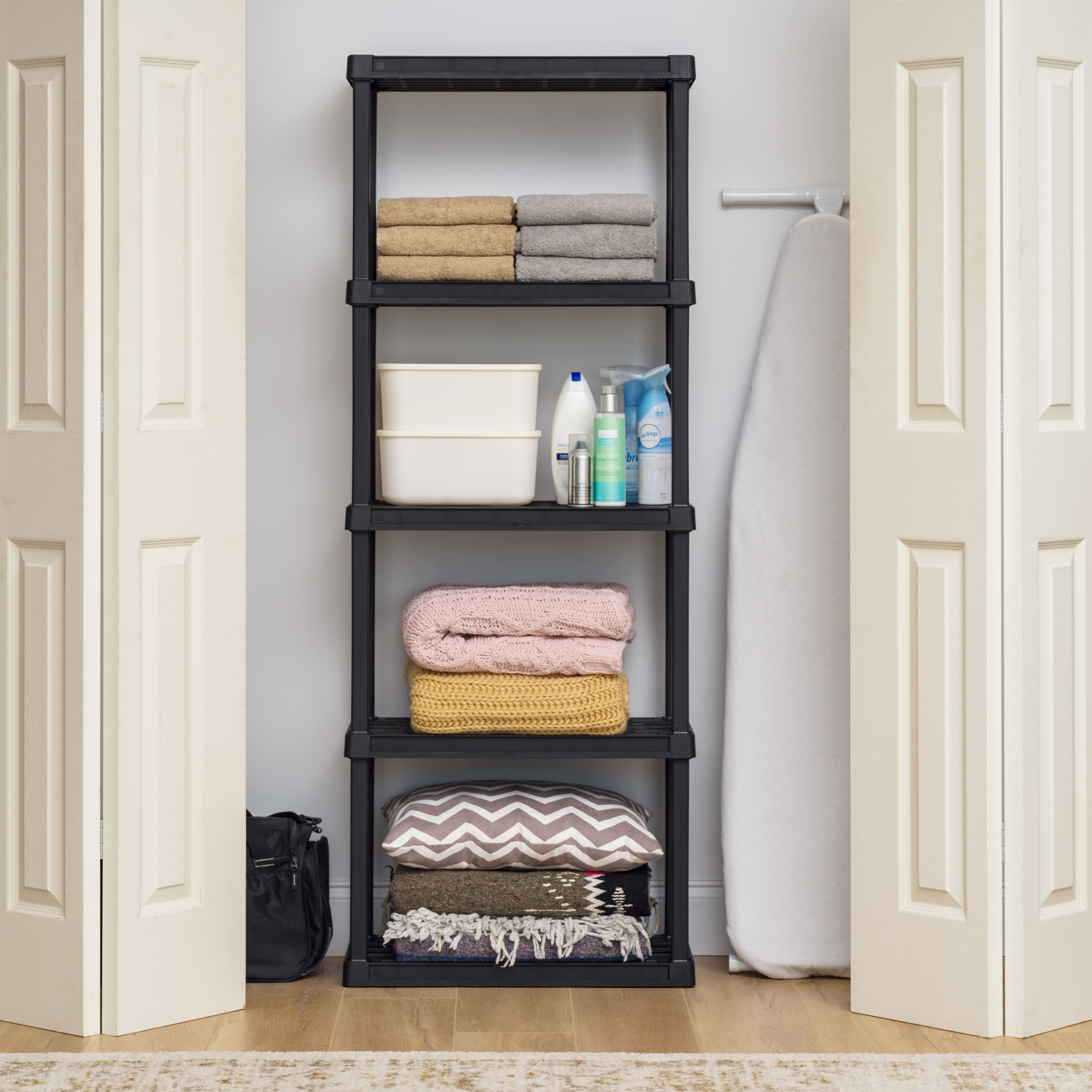 IRIS 5.3ft. Black Plastic Rack Shelf with 5 Medium Shelves