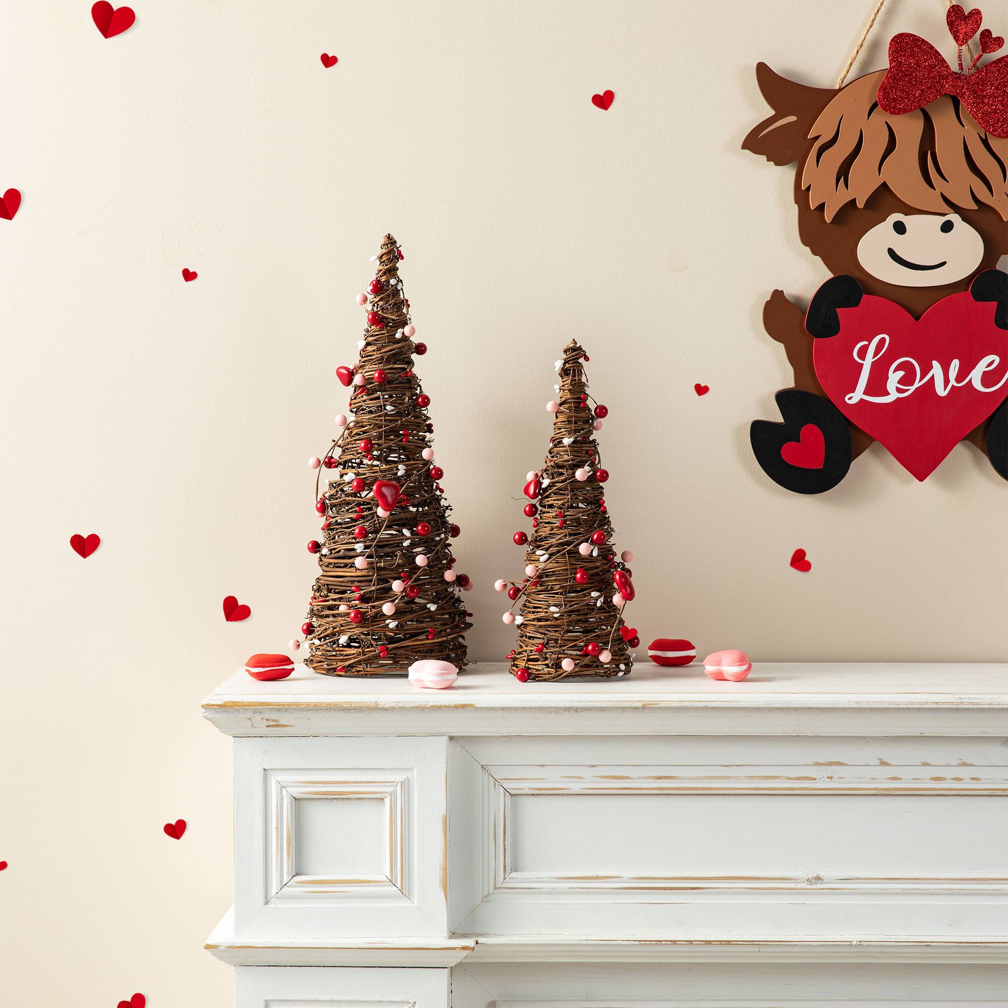 Glitzhome® Valentine's Rattan Heart & Berries Table Tree Set