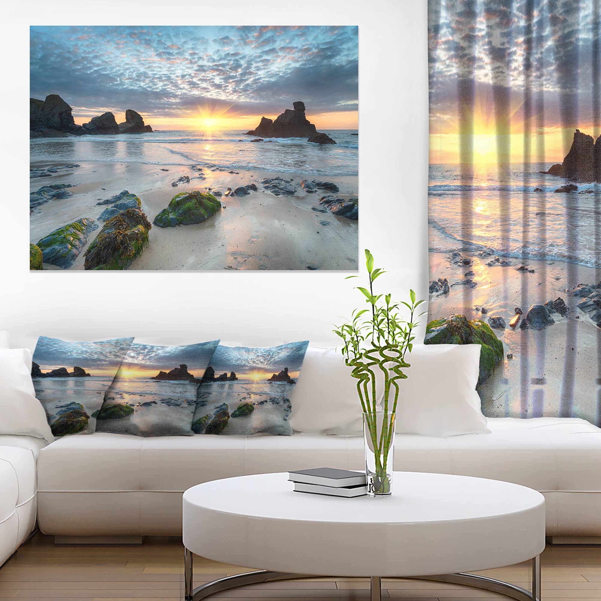 Designart - Beautiful Porthcothan Bay - Large Seashore Canvas Wall Art