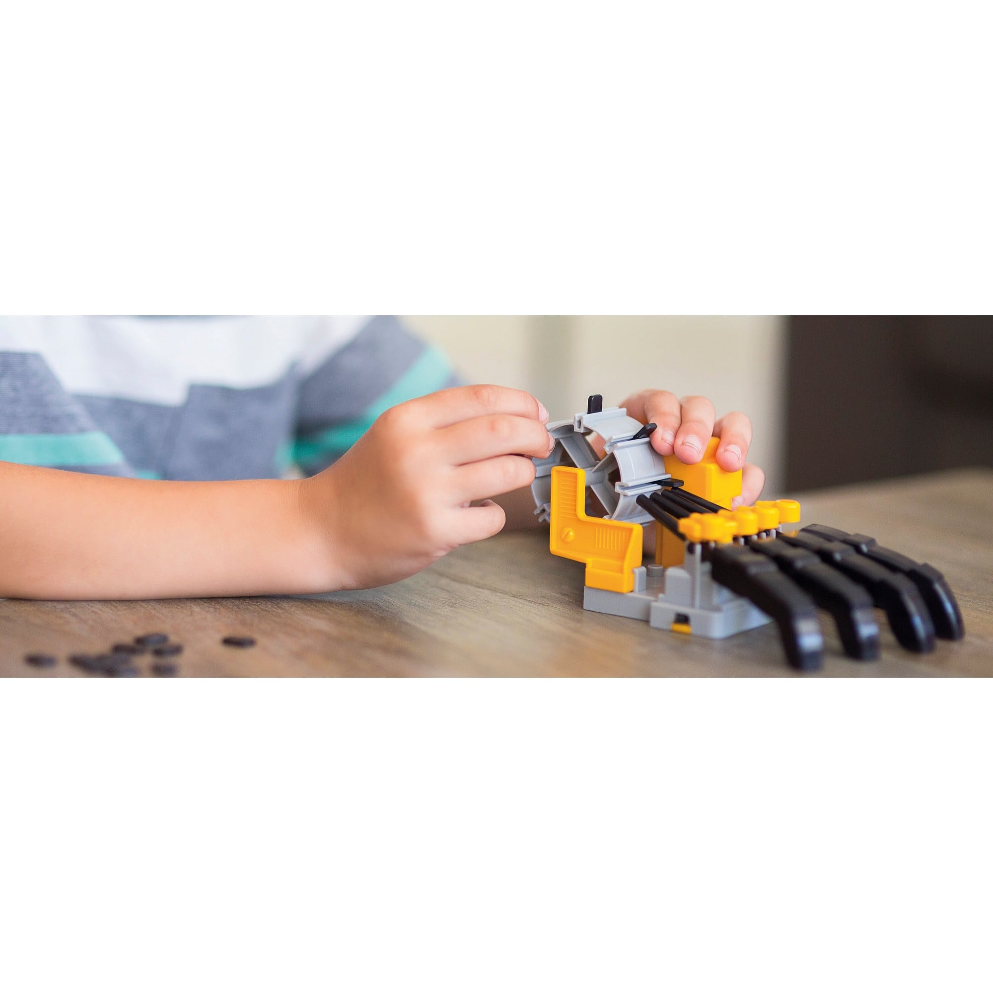 Toysmith&#xAE; 4M&#xAE; Kidzrobotix Motorized Robot Hand Kids Science Kit