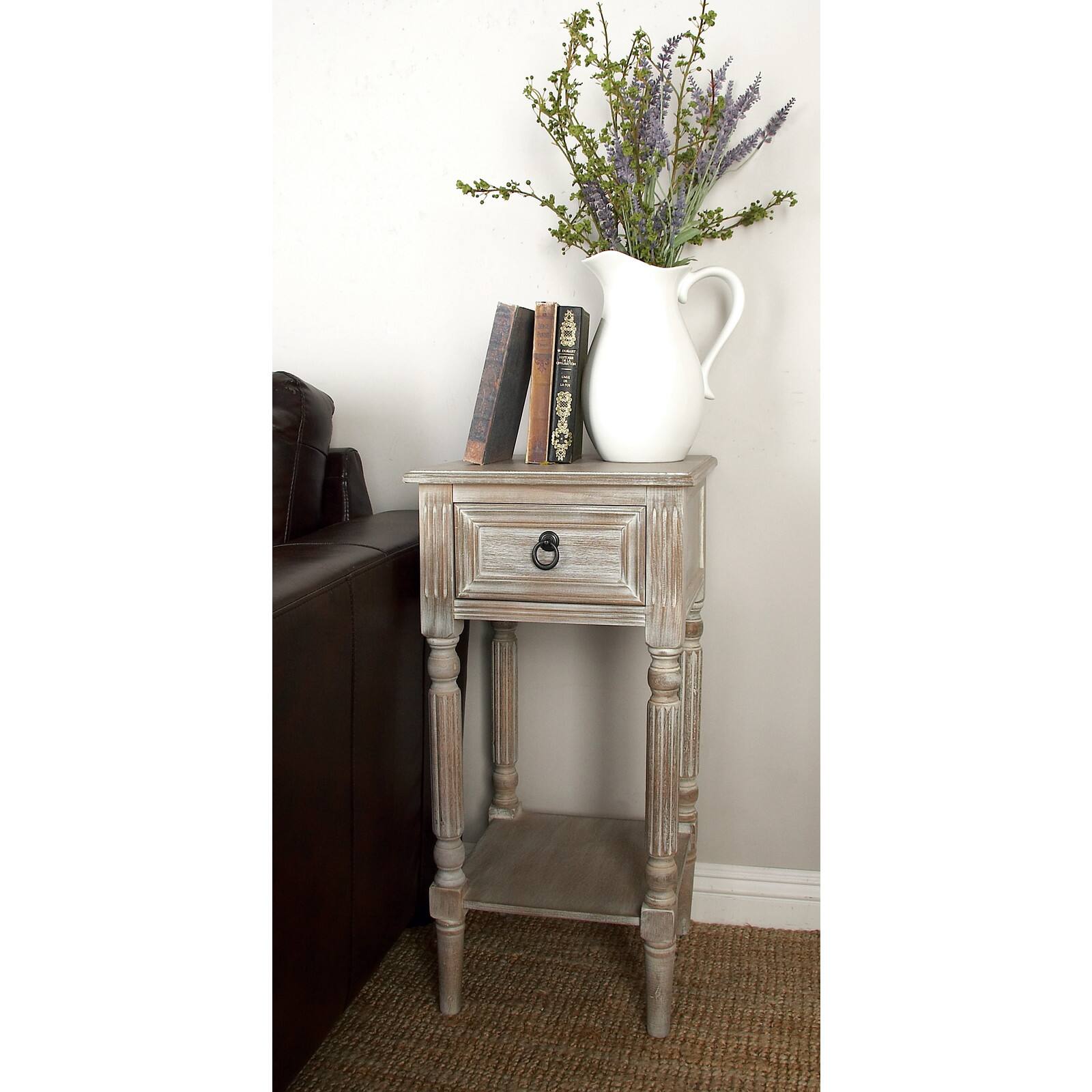 29" White Pine Farmhouse Accent Table