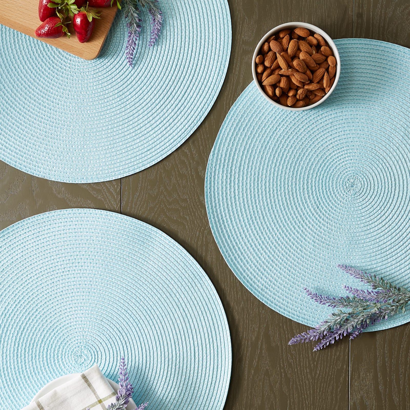 DII&#xAE; Round Plastic Woven Placemats, 6ct.