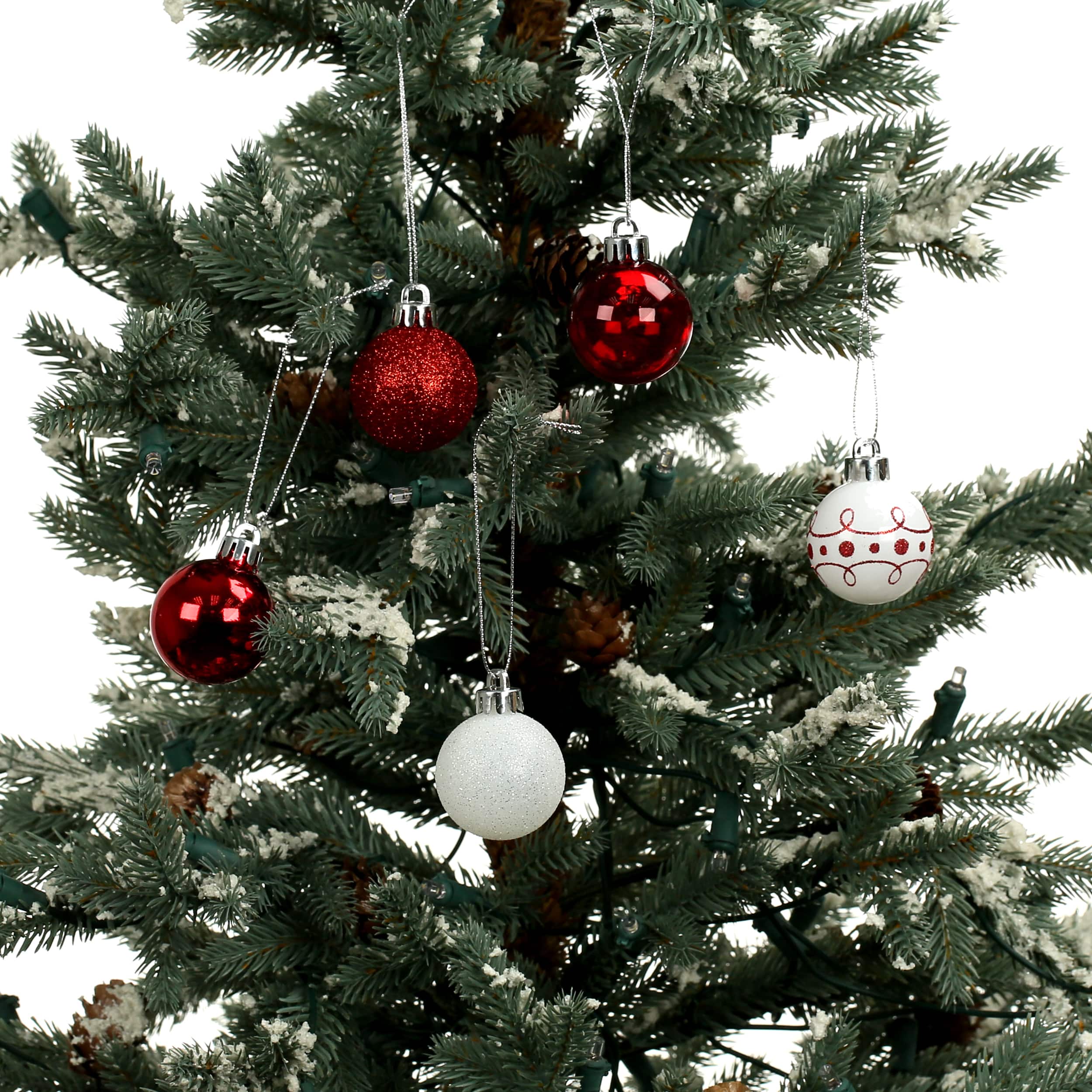 7 Pack 1.5&#x22; Red &#x26; White Shatterproof Ball Ornaments by Ashland&#xAE;