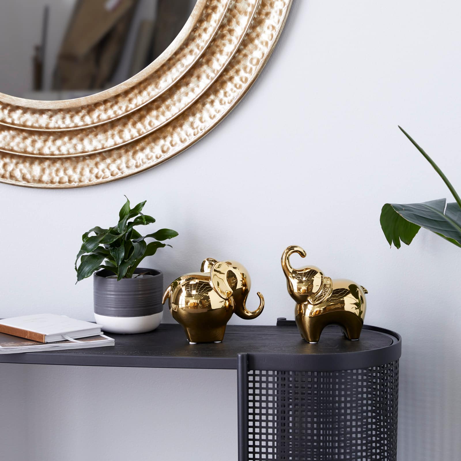 7&#x22; Gold Contemporary Elephant Sculpture Set