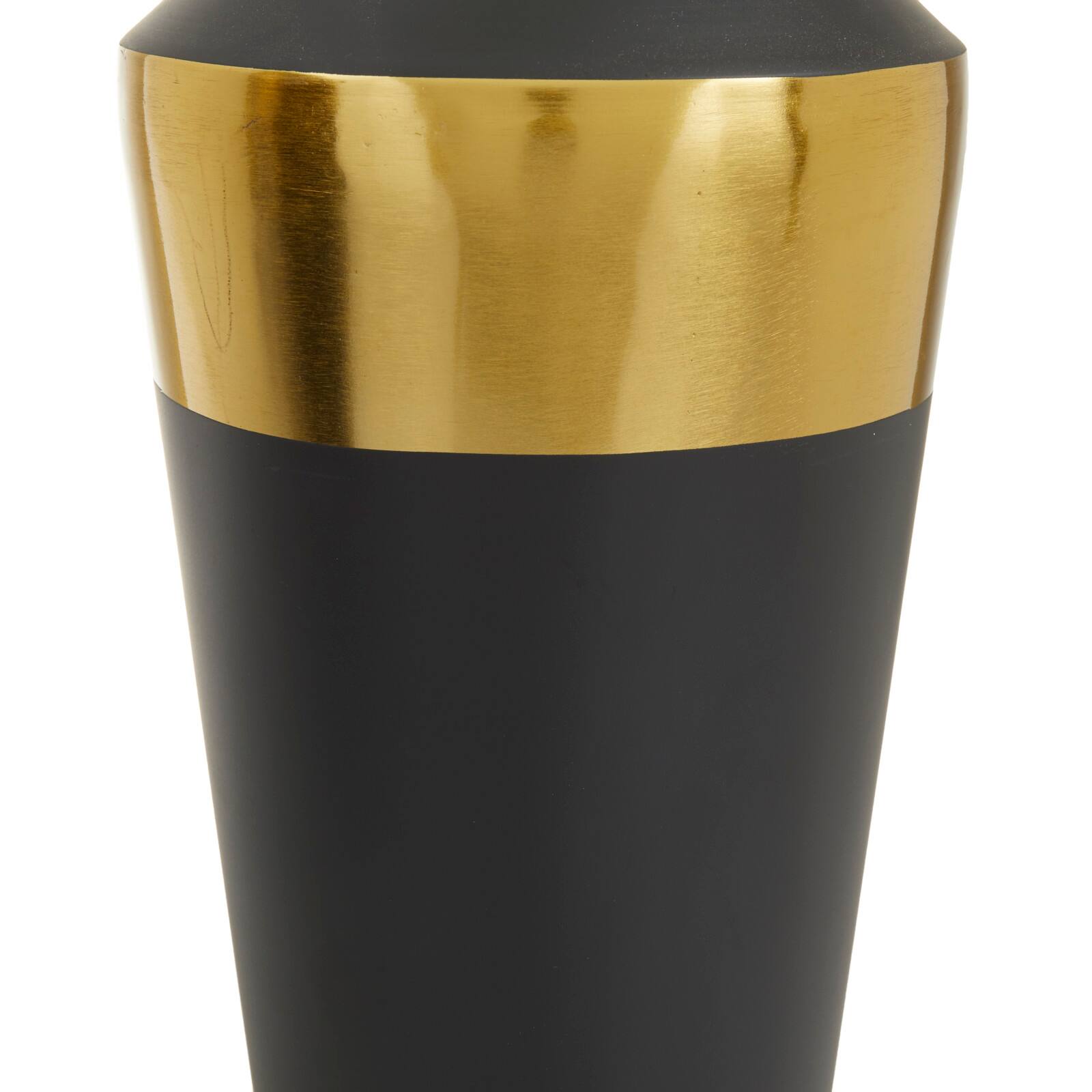 Black Metal Modern Vase, Set of 2&#x22; 20&#x22;, 16&#x22;