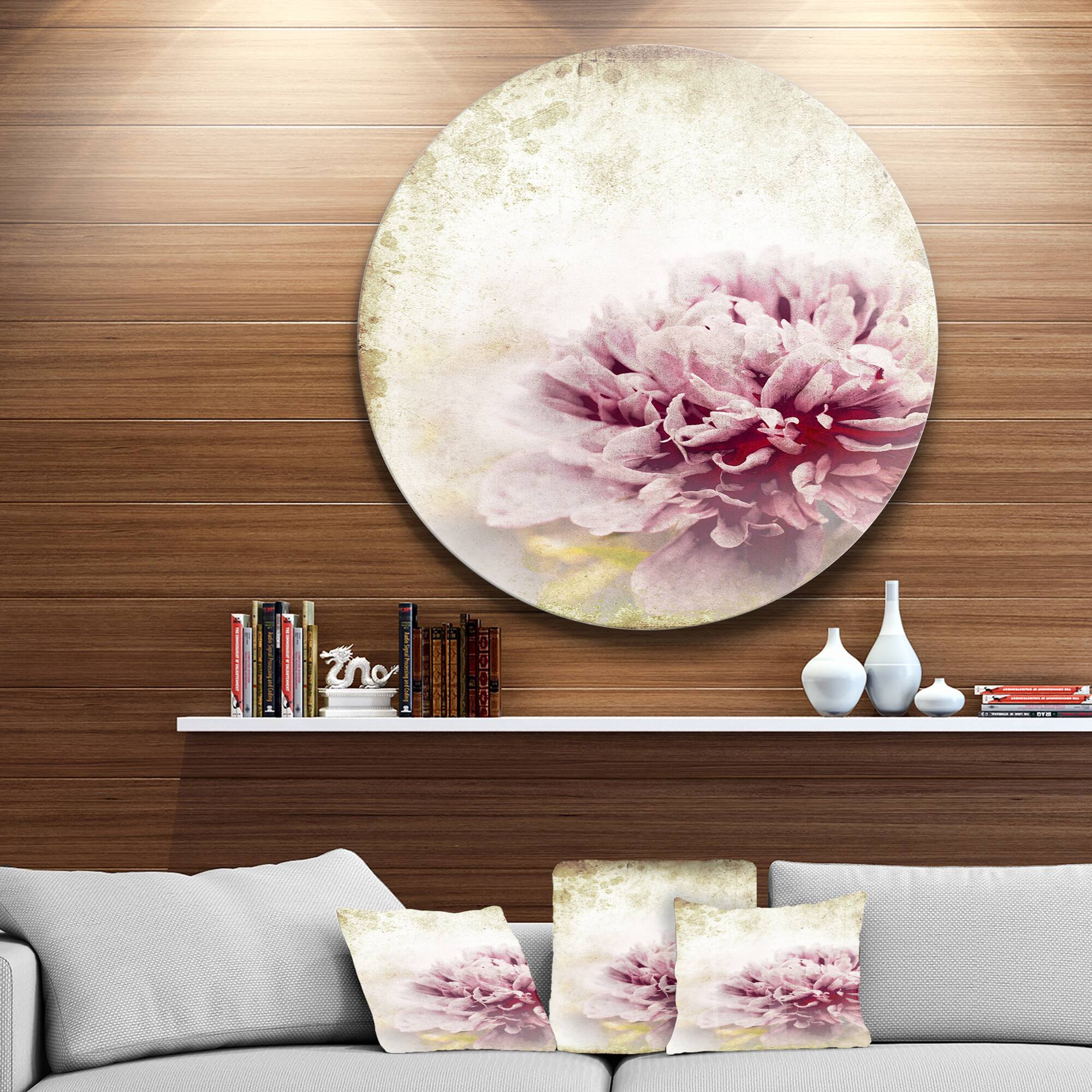 Designart - Pink Peony in Vintage Style&#x27; Floral Circle Metal Wall Art