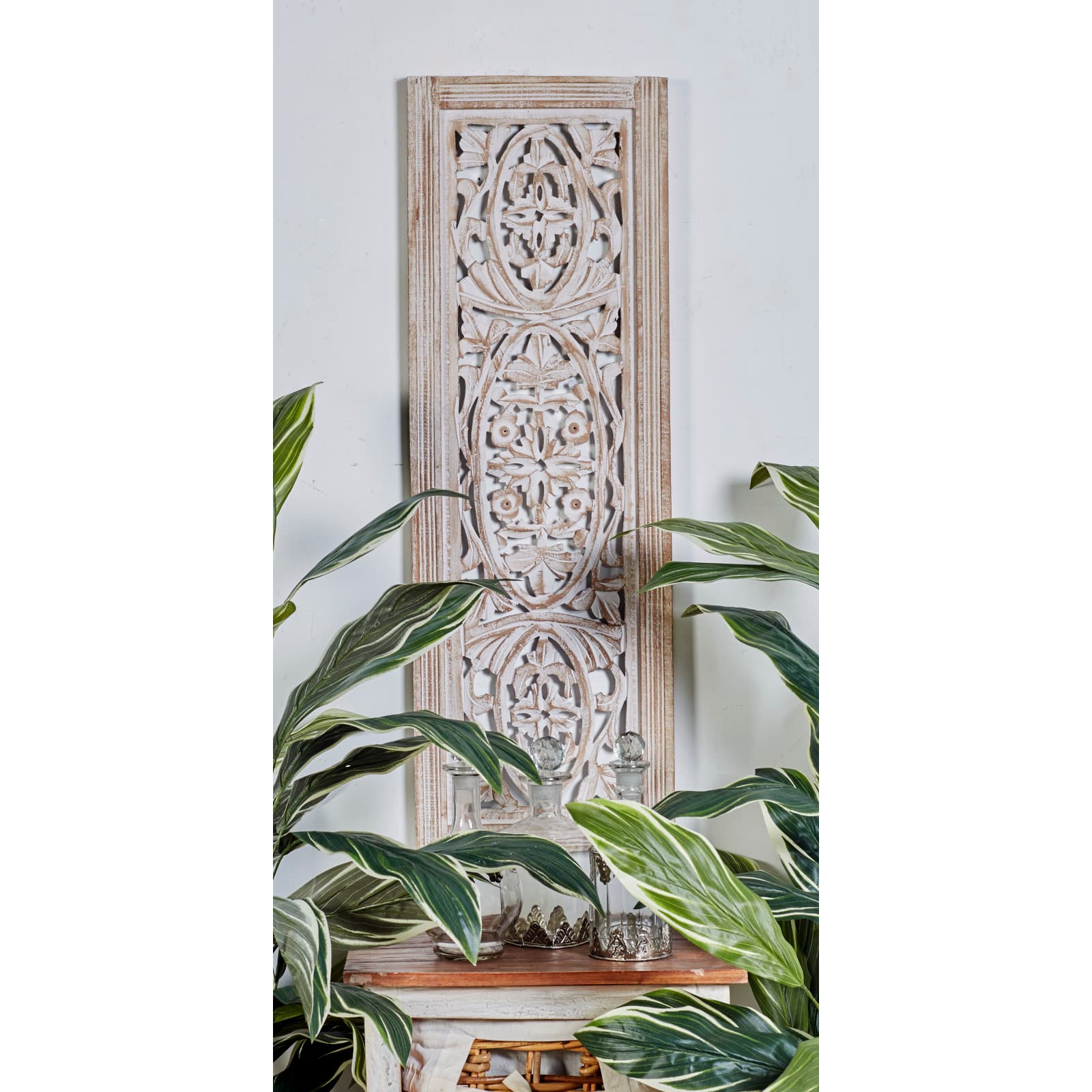 Cream Traditional Floral Mango Wood Wall D&#xE9;cor