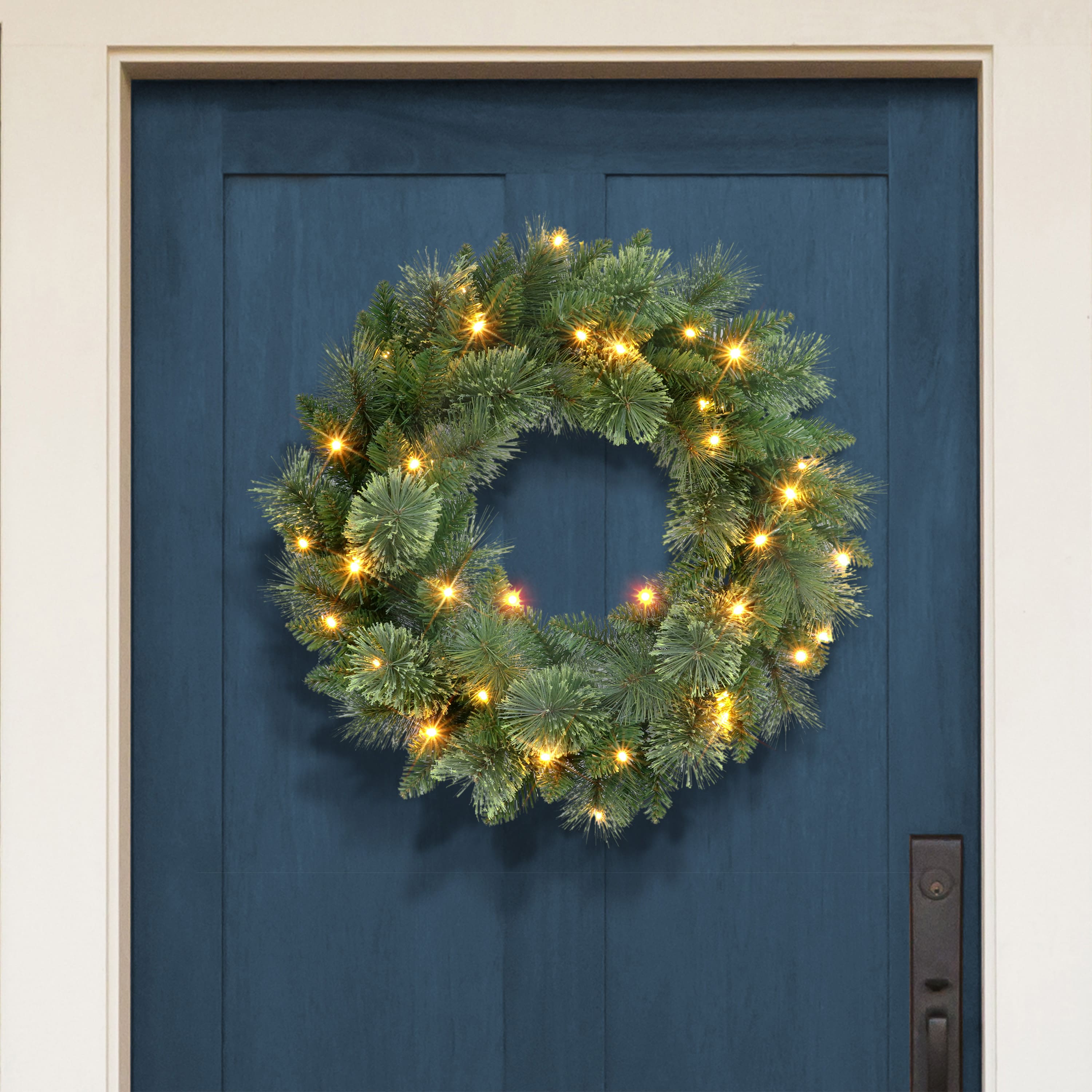 24&#x22; Pre-Lit Pine Wreath