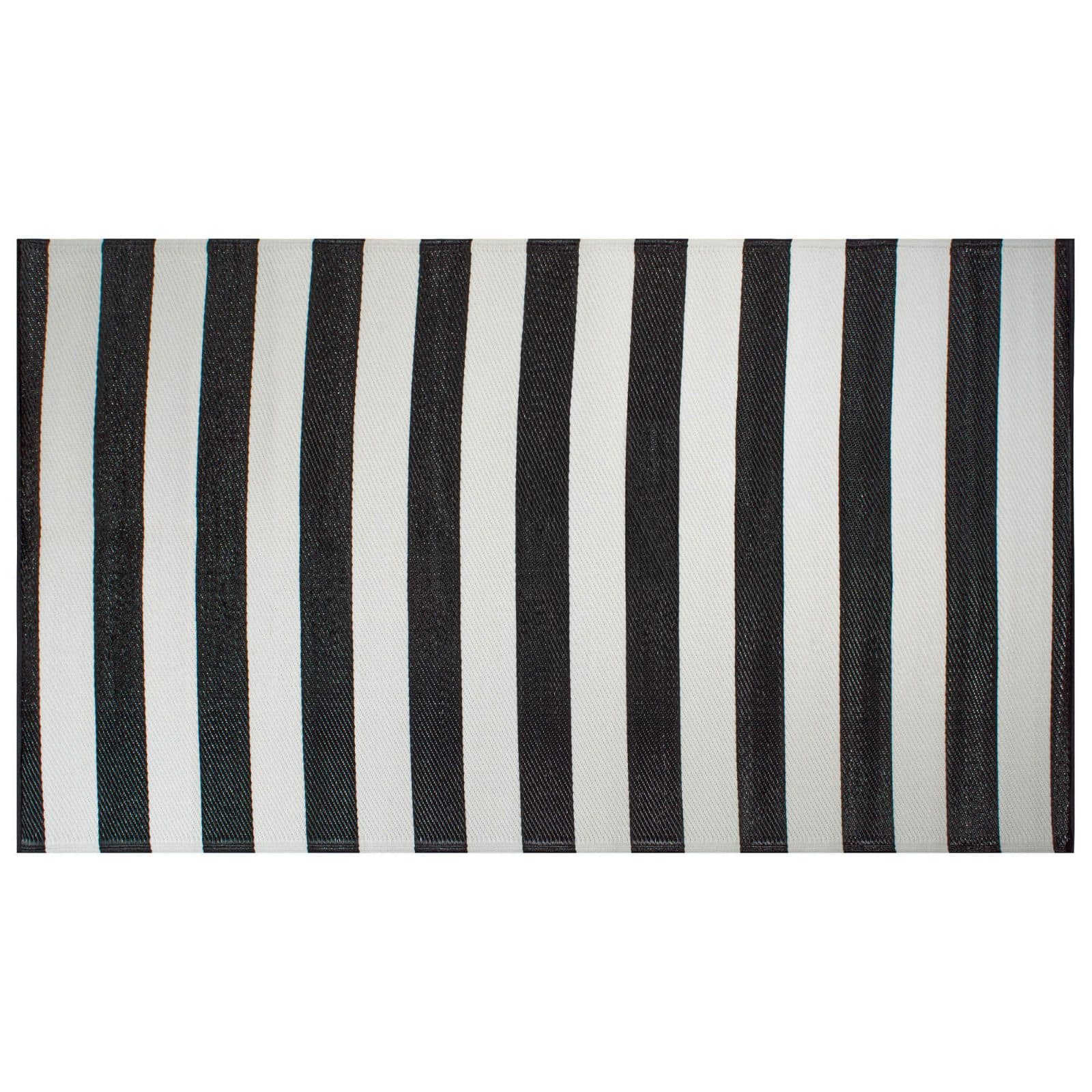 DII&#xAE; Black &#x26; White Stripe Outdoor Rug, 4ft. x 6ft.