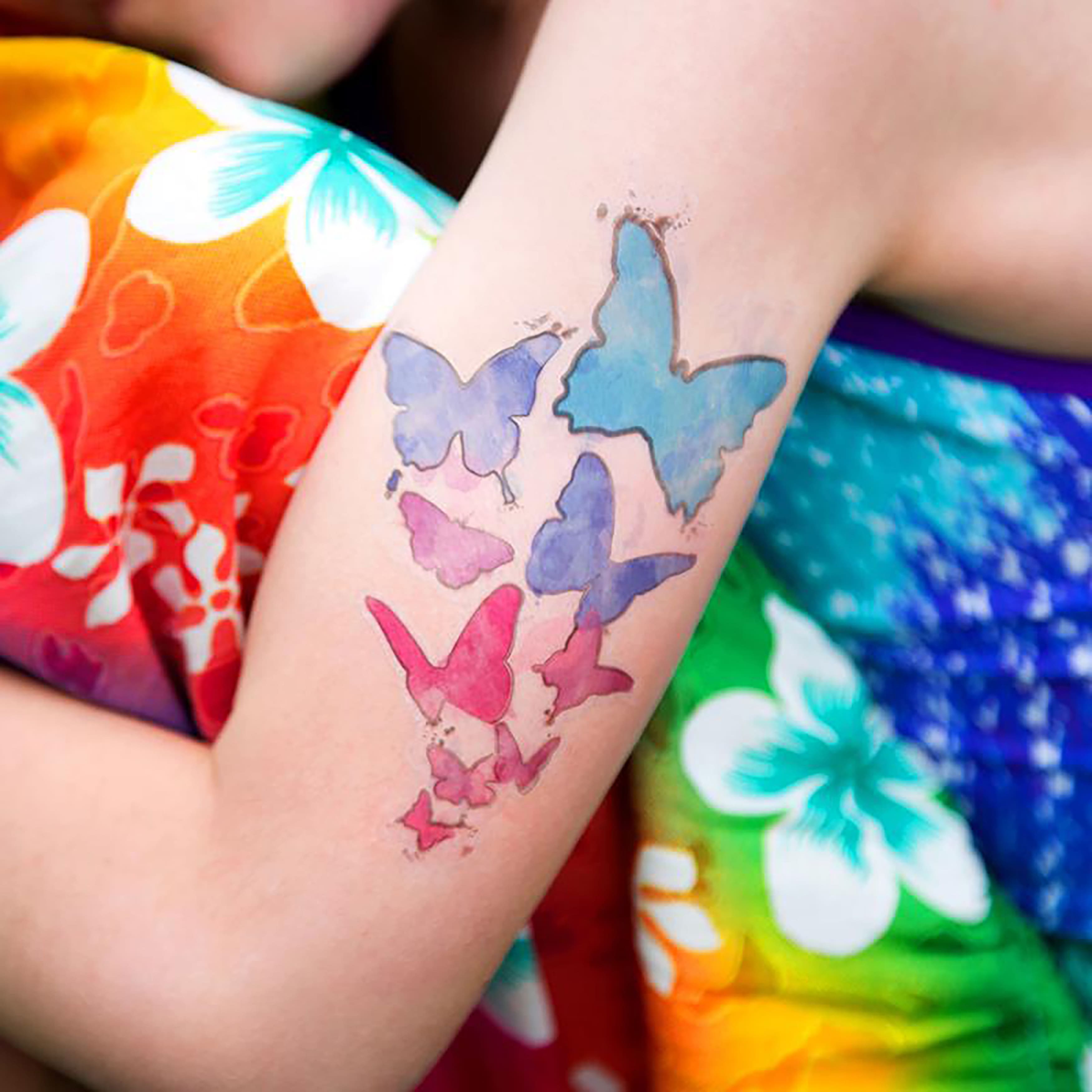 Julia Michaels Circle Geometric Design Triangle Wrist Tattoo  Steal Her  Style