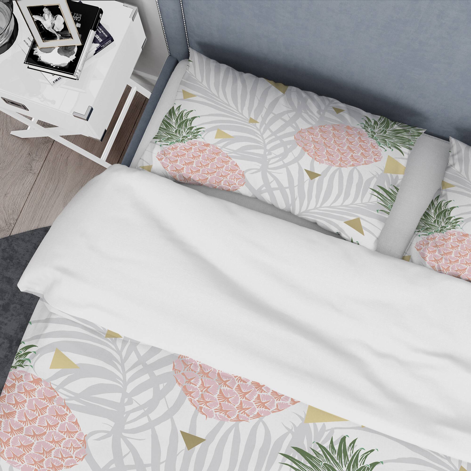 Designart &#x27;Pineappple On Tropical Leaves&#x27; Mid-Century Duvet Cover Set
