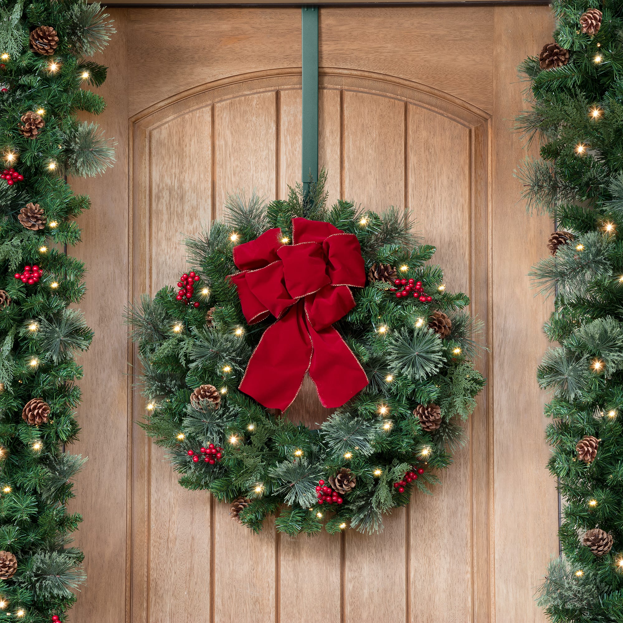 Haute Decor Adapt&#x2122; Green Adjustable Wreath Hanger, 2ct.