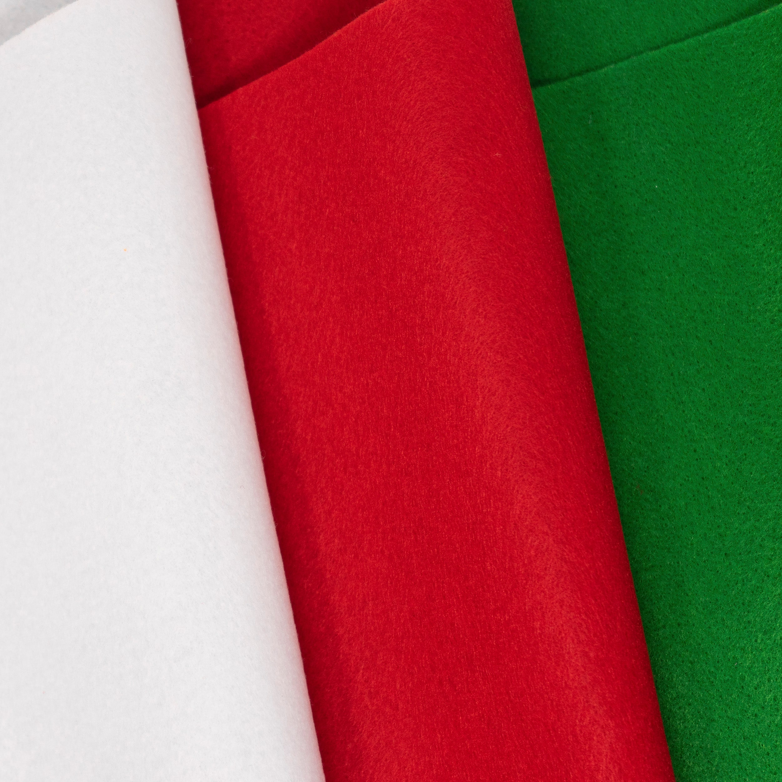 SINGER Green, Red & White Felt Roll