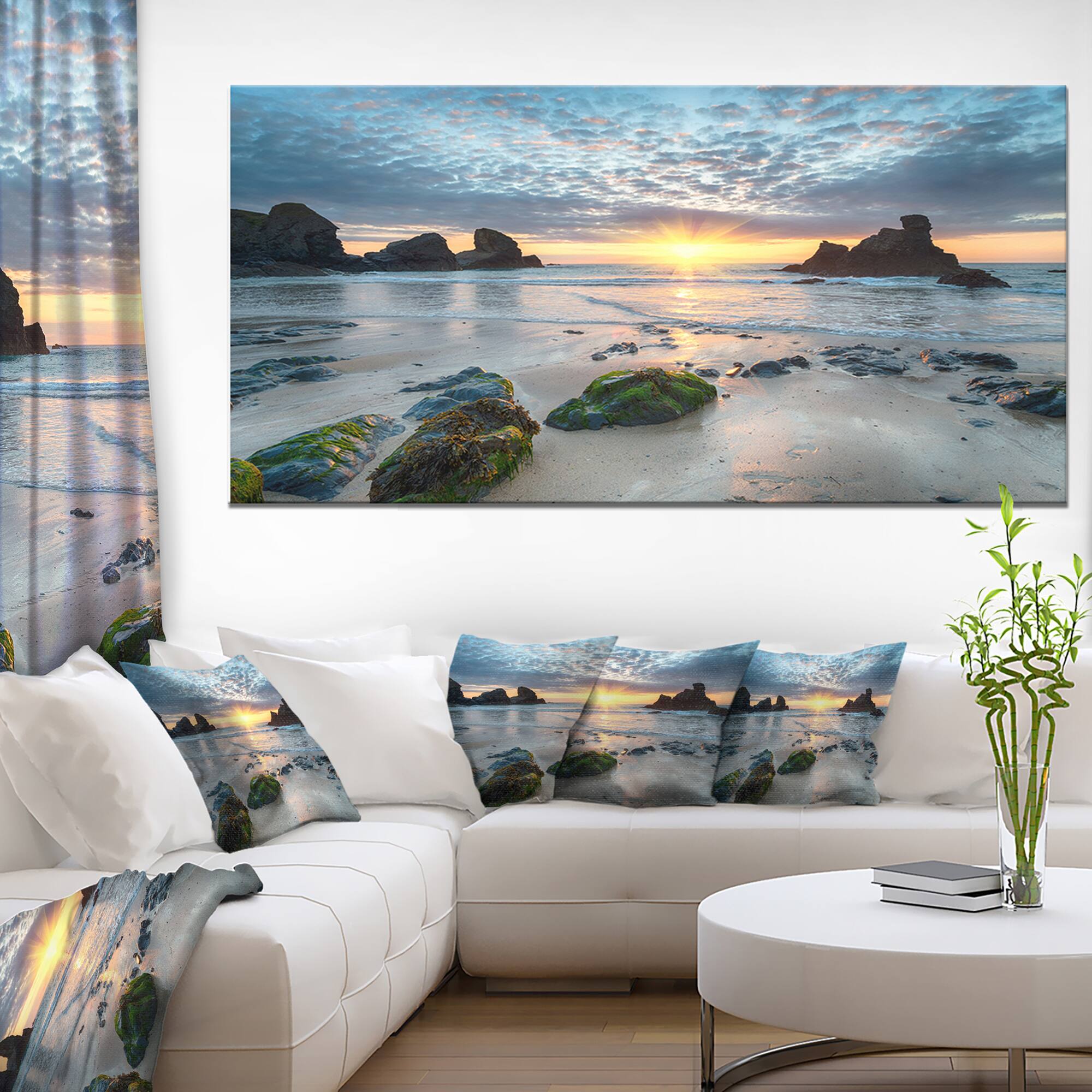 Designart - Beautiful Porthcothan Bay - Large Seashore Canvas Wall Art