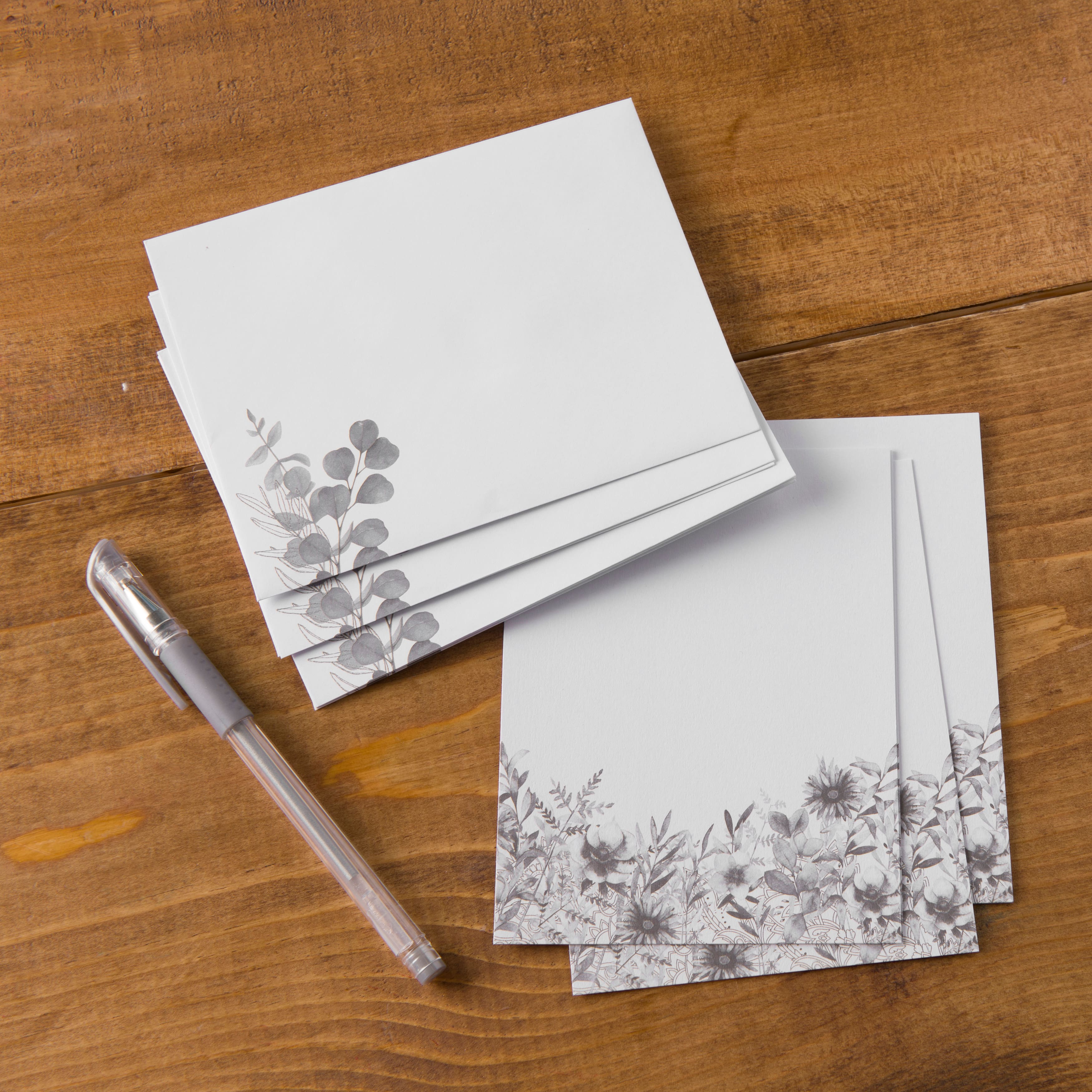 Black Floral Flat Cards &#x26; Envelopes by Recollections&#x2122;, 4.25&#x22; x 5.5&#x22;