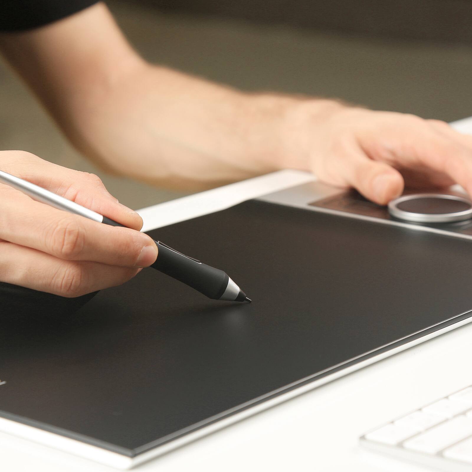 XPPen Deco Pro M Drawing Tablet