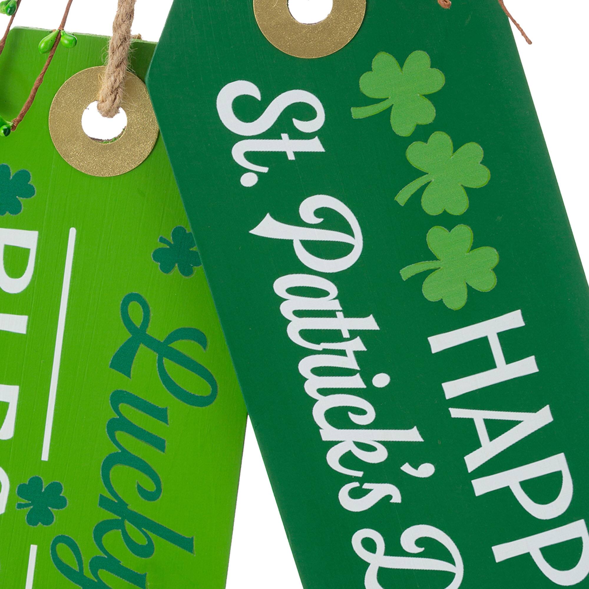 Glitzhome&#xAE; 24&#x22; St. Patrick&#x27;s Wooden Doorknob Hanging D&#xE9;cor