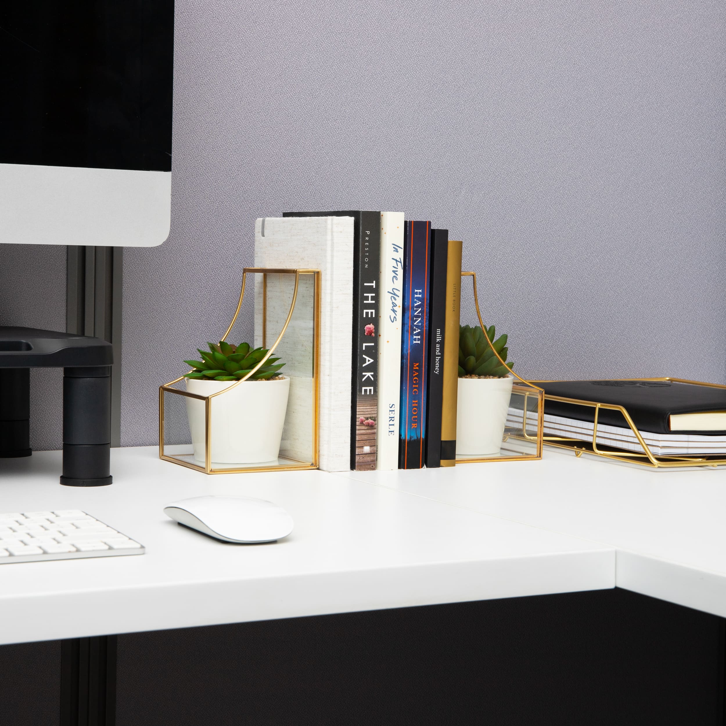 Mind Reader Decorative Bookends, Contemporary, Books, Magazines, Office Decor, Office, Metal, Set of 2, Gold