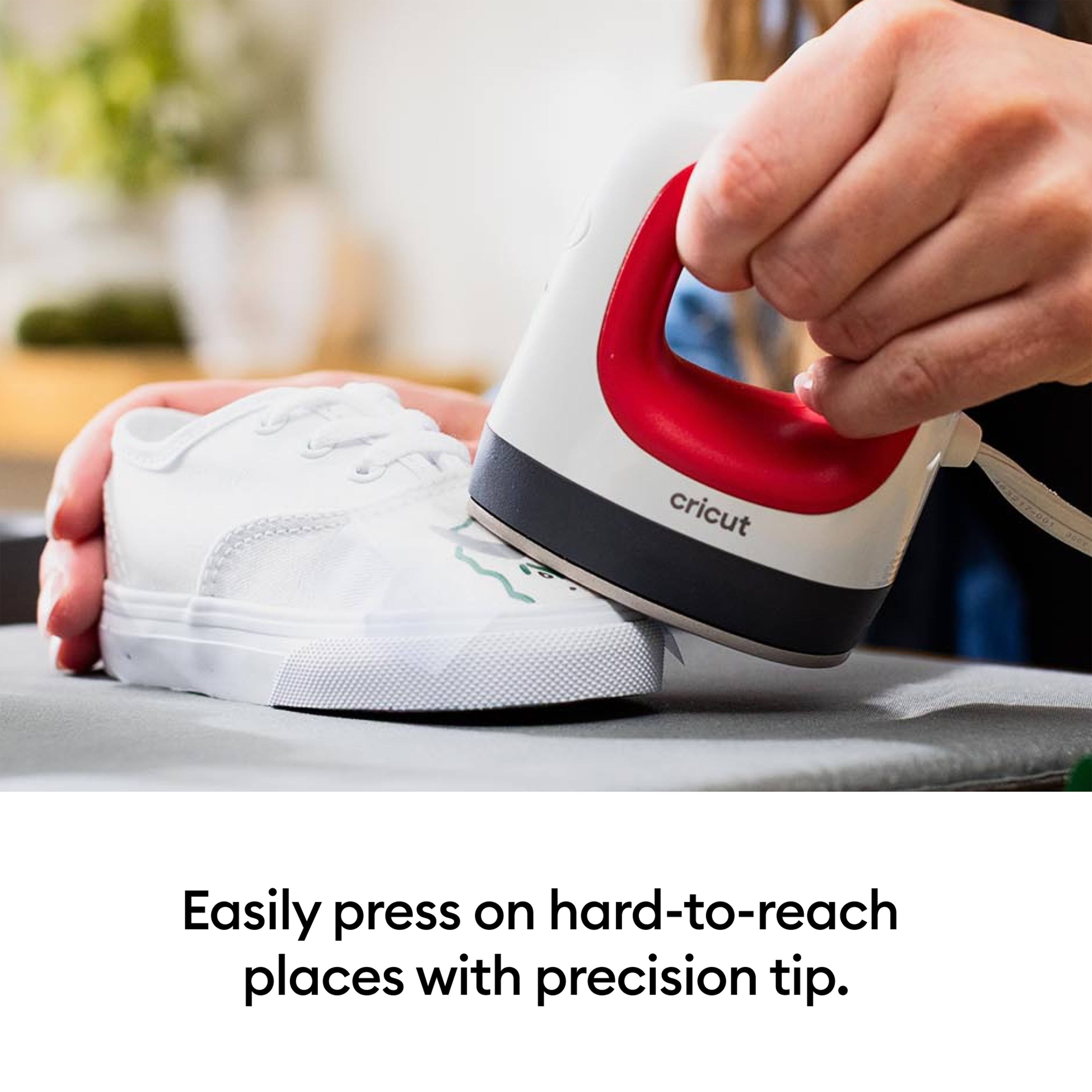 Cricut&#xAE; EasyPress Mini&#x2122;