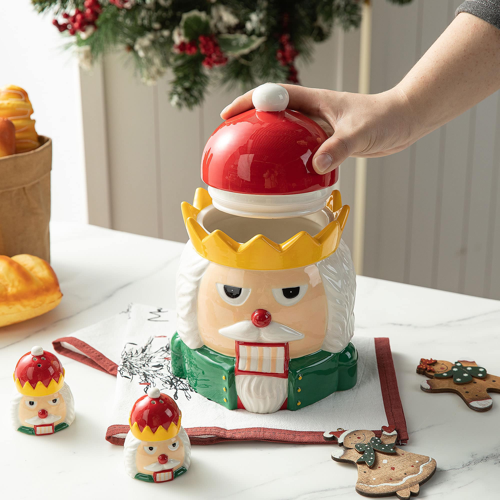 Glitzhome&#xAE; Dolomite Christmas Nutcracker Cookie Jar Set