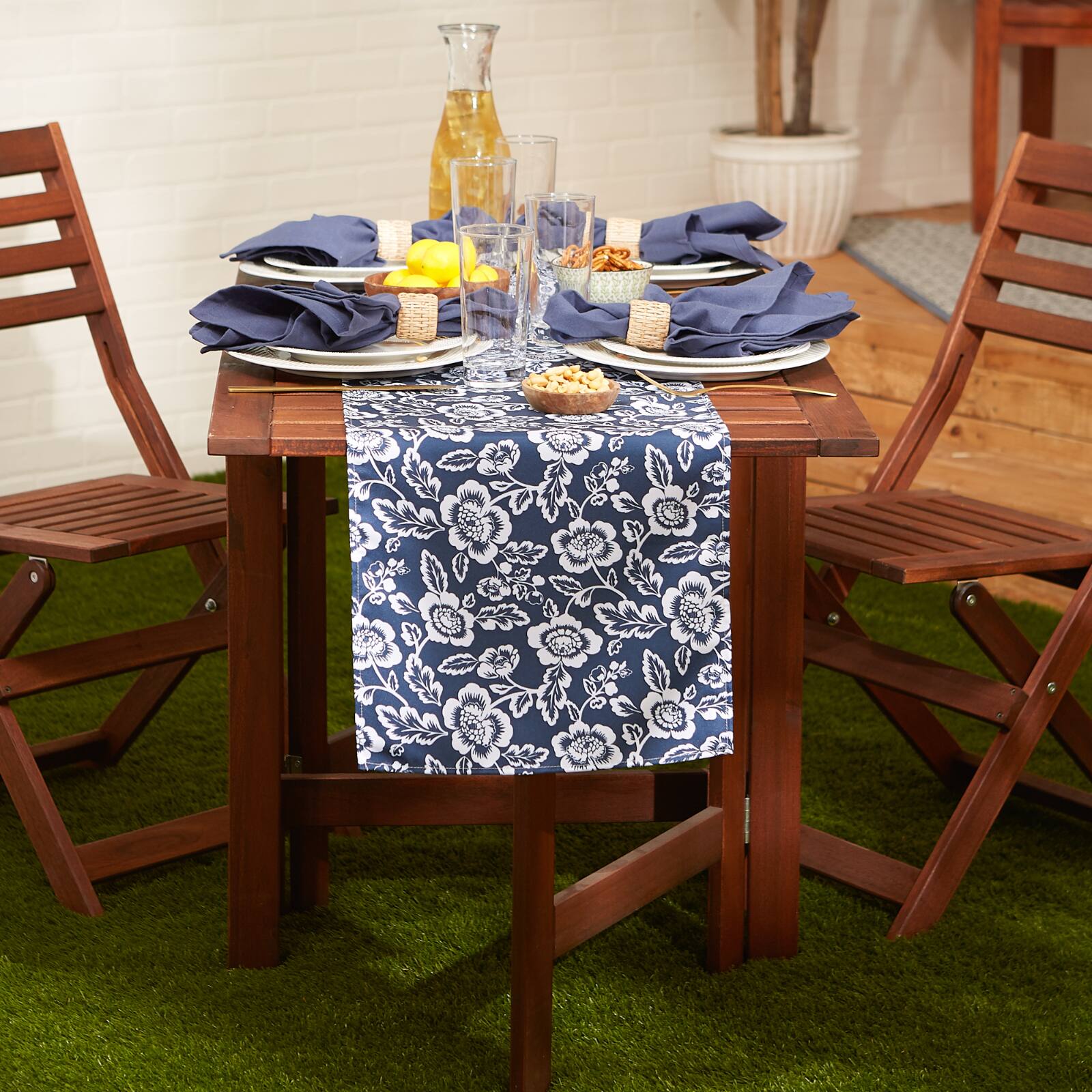 Nautical Blue  Floral Print Outdoor Table Runner, 14" x 72"